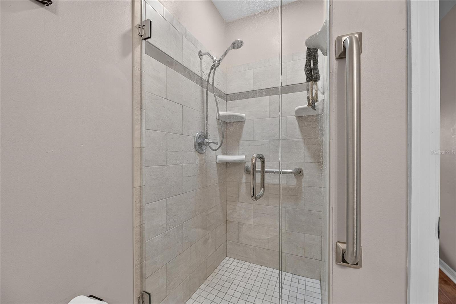 112 GLOUCESTER BLVD #345 — photo 20