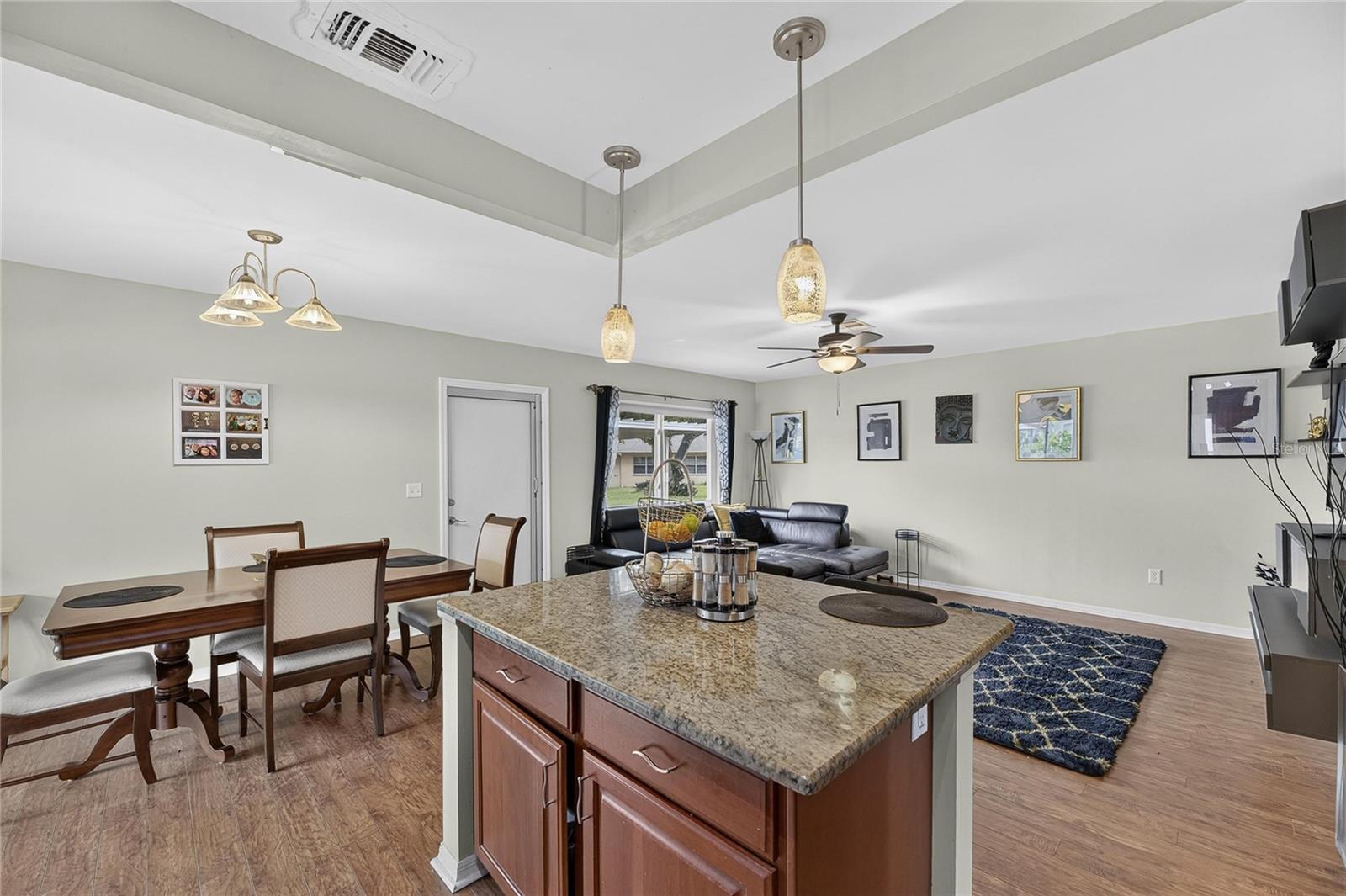 112 GLOUCESTER BLVD #345 — photo 9