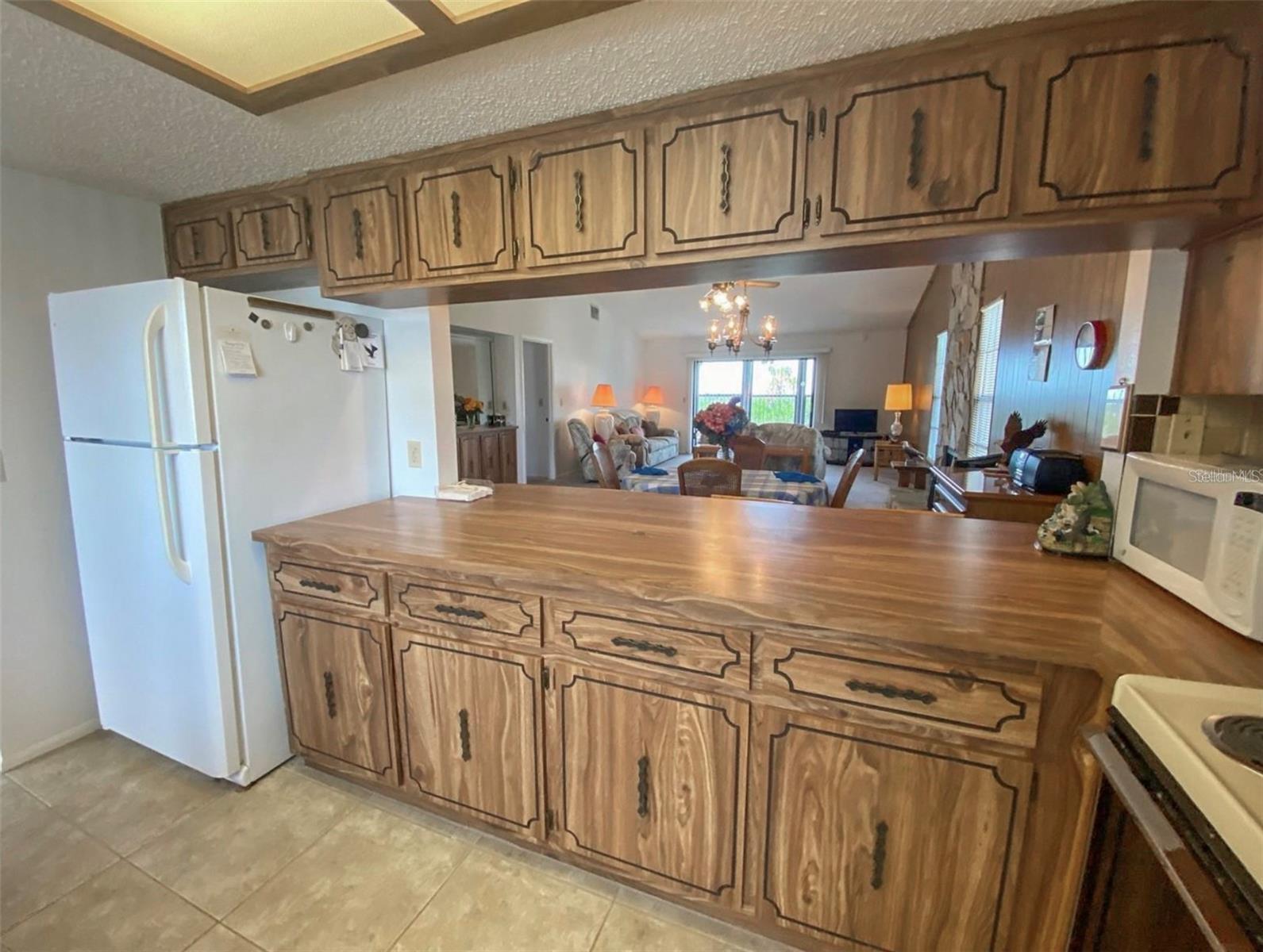 9940 EAGLES POINT CIR #4 — photo 7