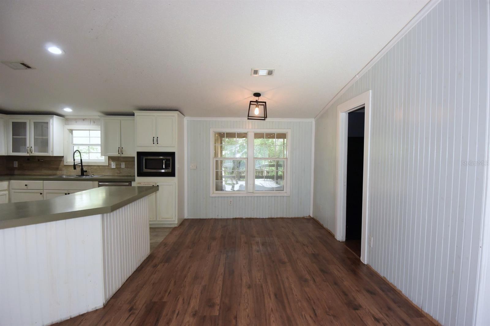 17438 LAWLESS RD — photo 11