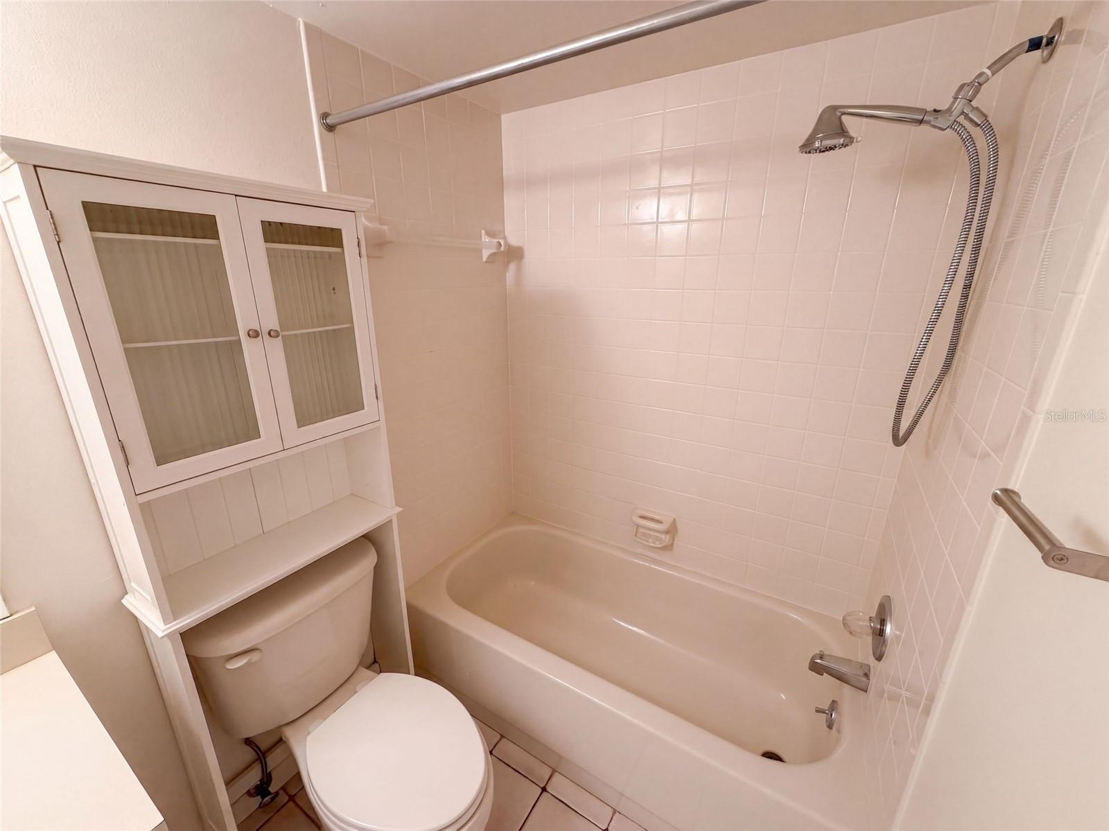 1465 MILLSTREAM LN #104 — photo 12