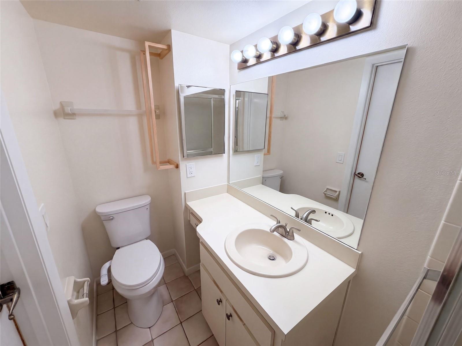 1465 MILLSTREAM LN #104 — photo 14