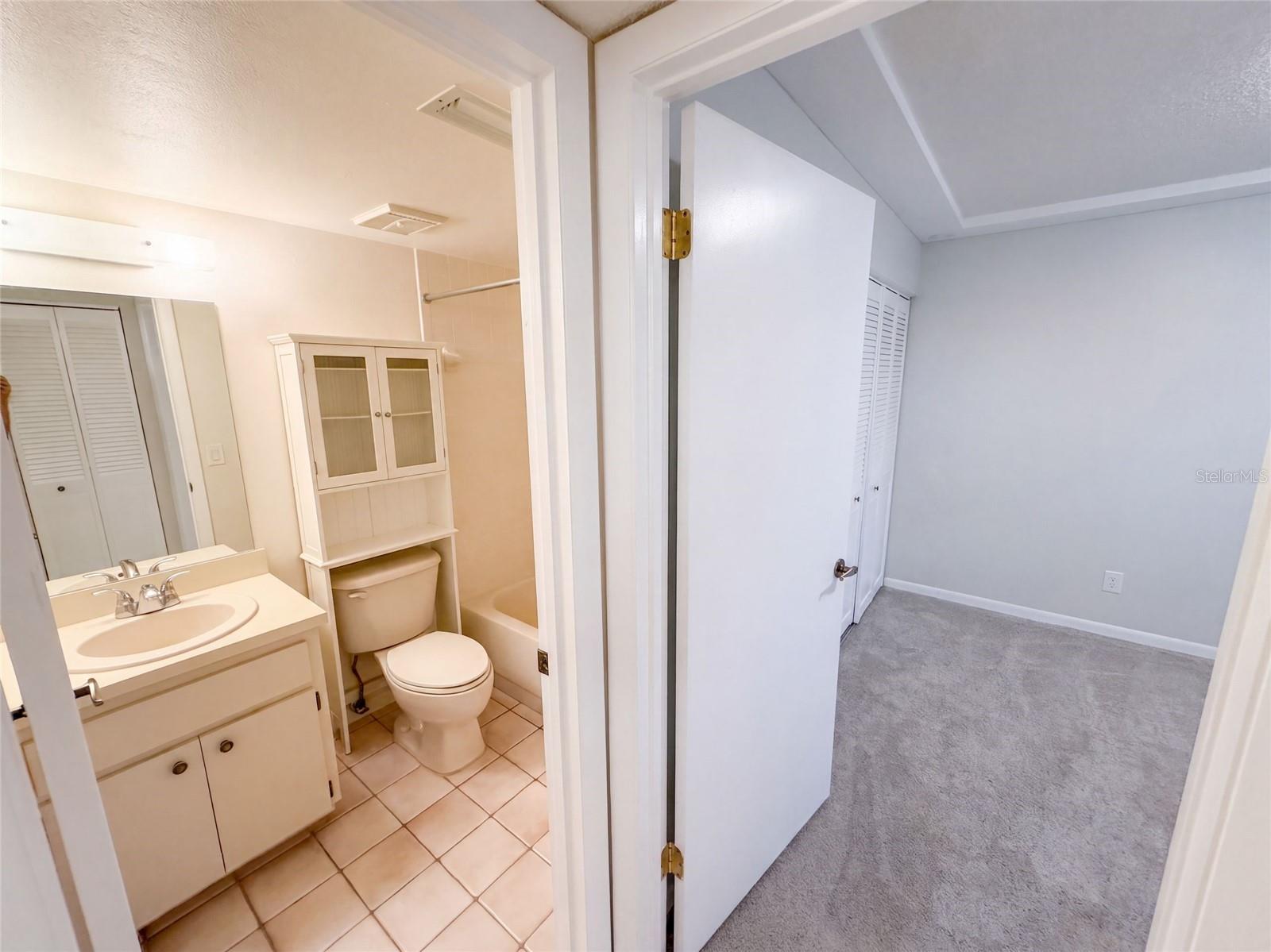 1465 MILLSTREAM LN #104 — photo 11