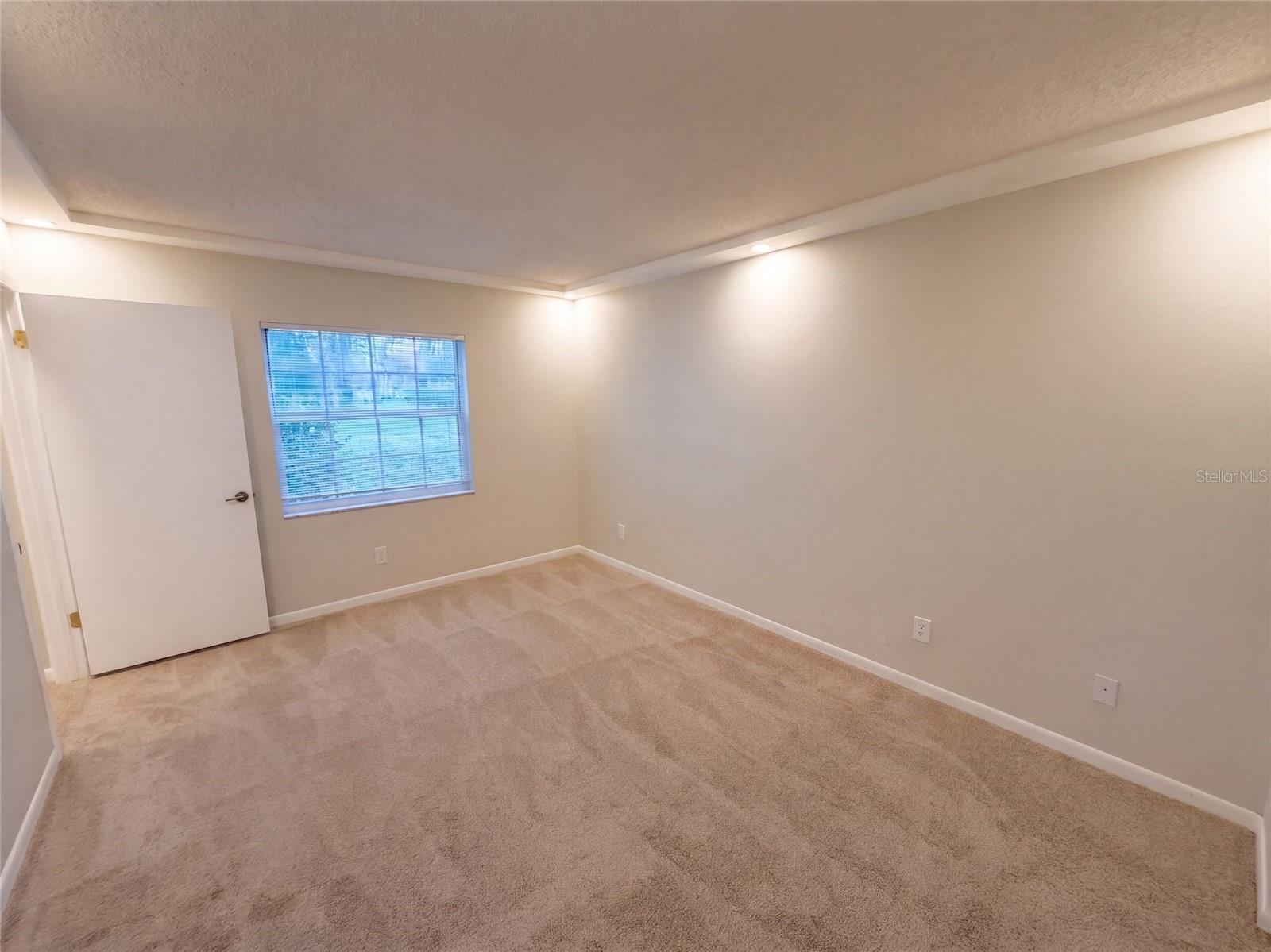1465 MILLSTREAM LN #104 — photo 8