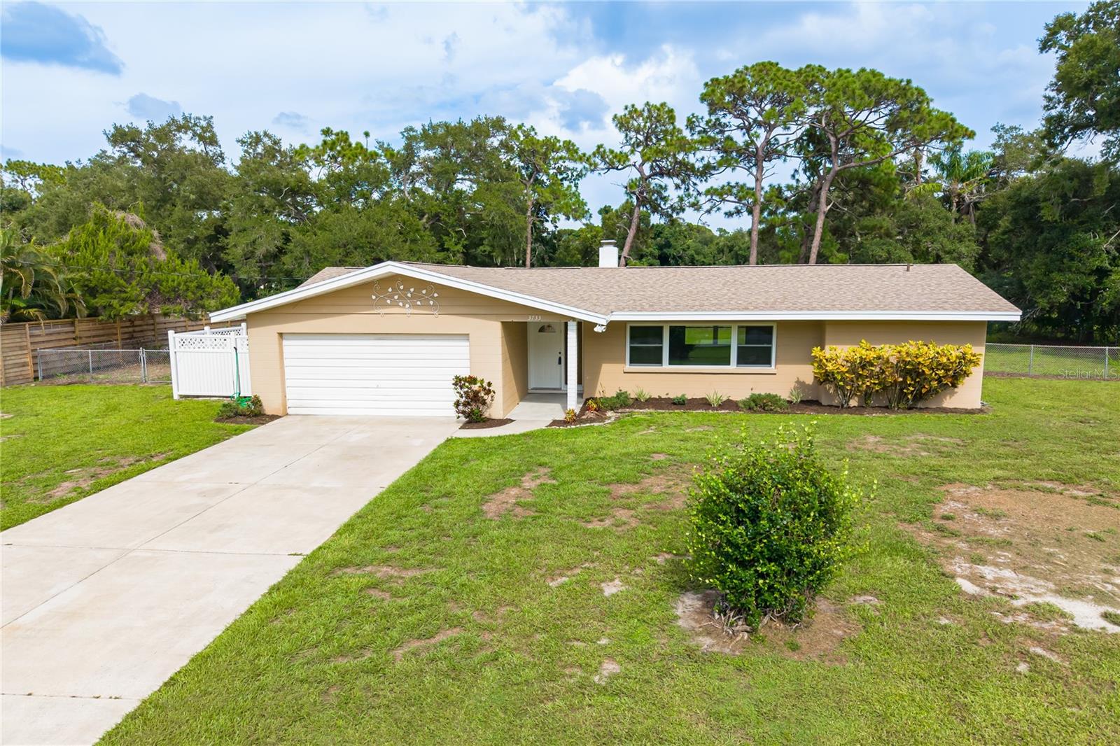 3733 MALEC CIR — photo 49
