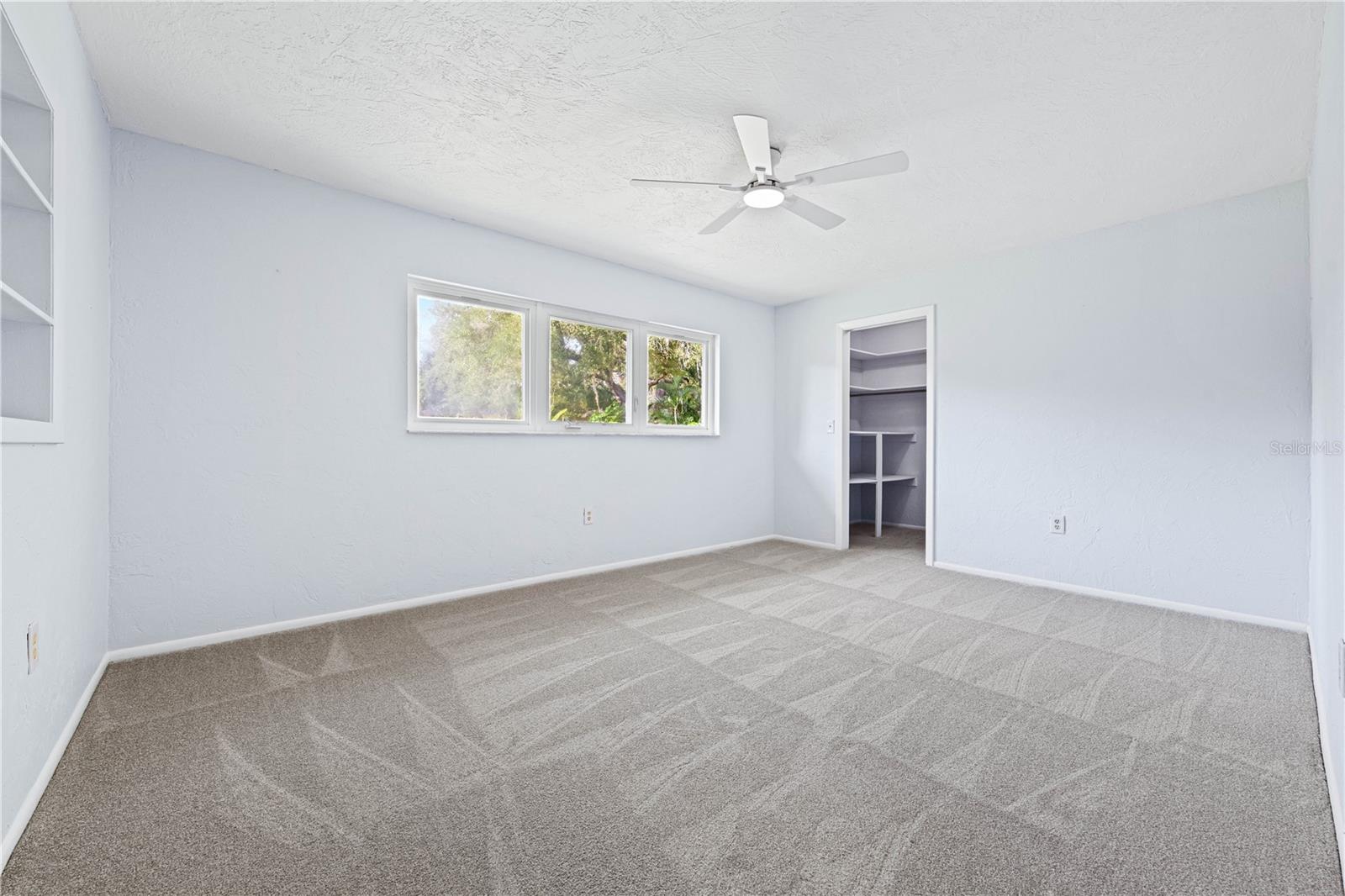 3733 MALEC CIR — photo 33