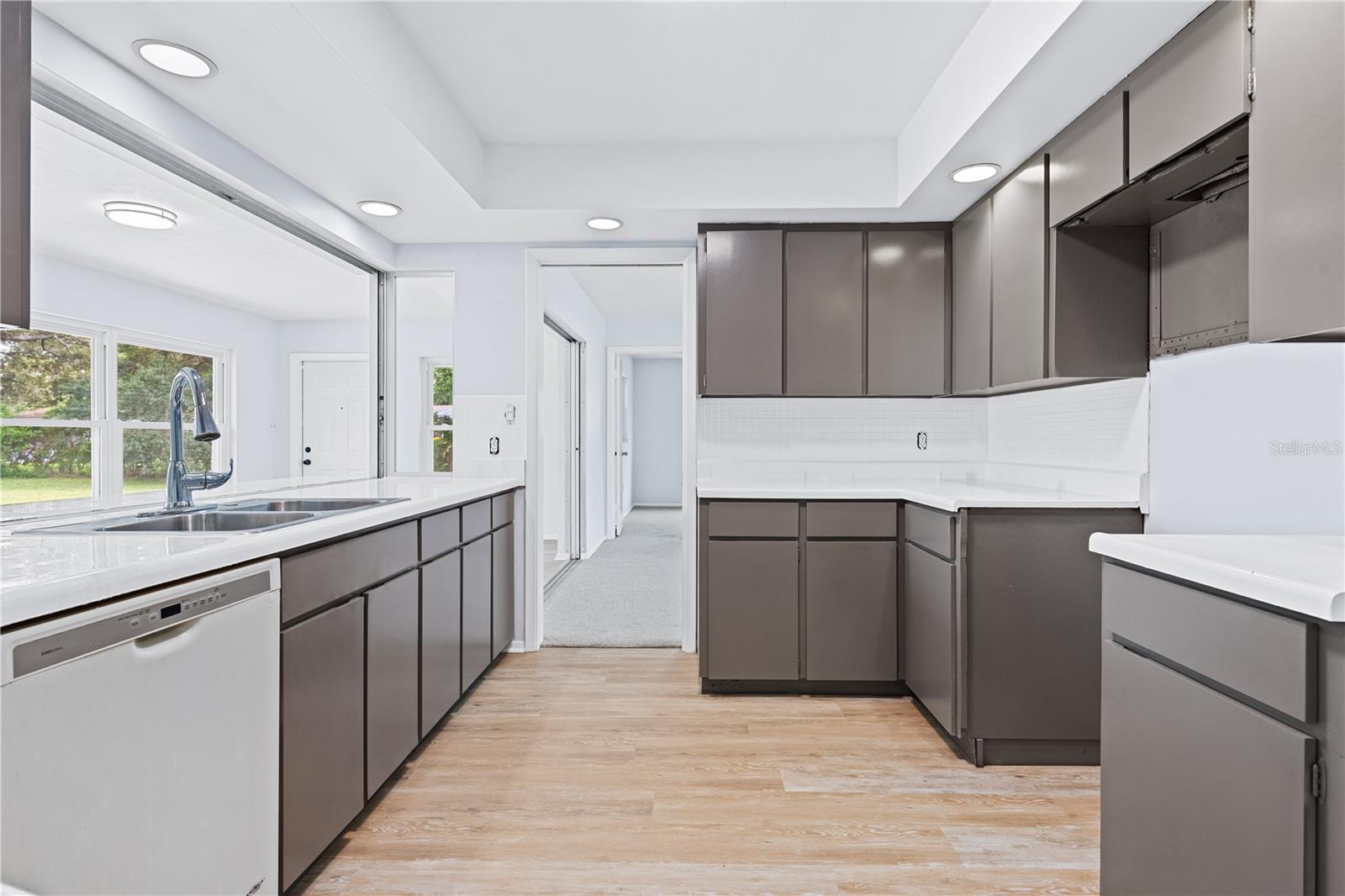 3733 MALEC CIR — photo 17