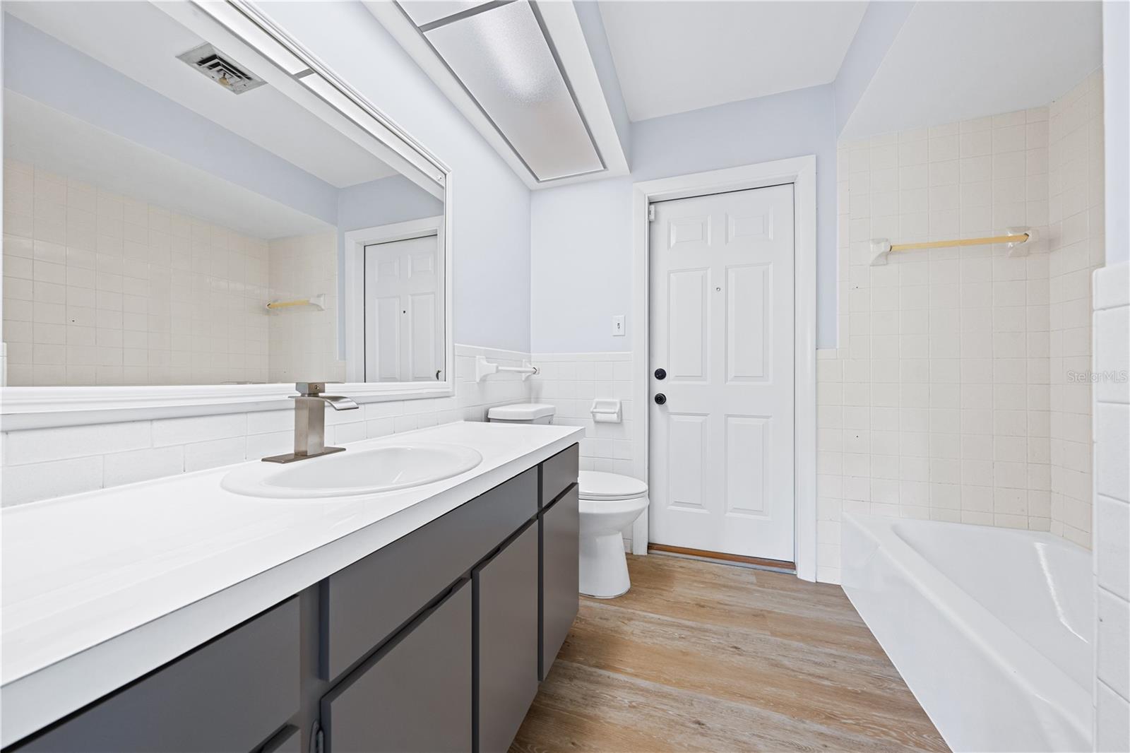 3733 MALEC CIR — photo 35