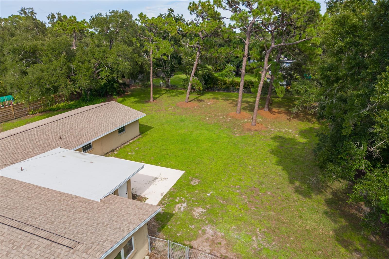 3733 MALEC CIR — photo 51