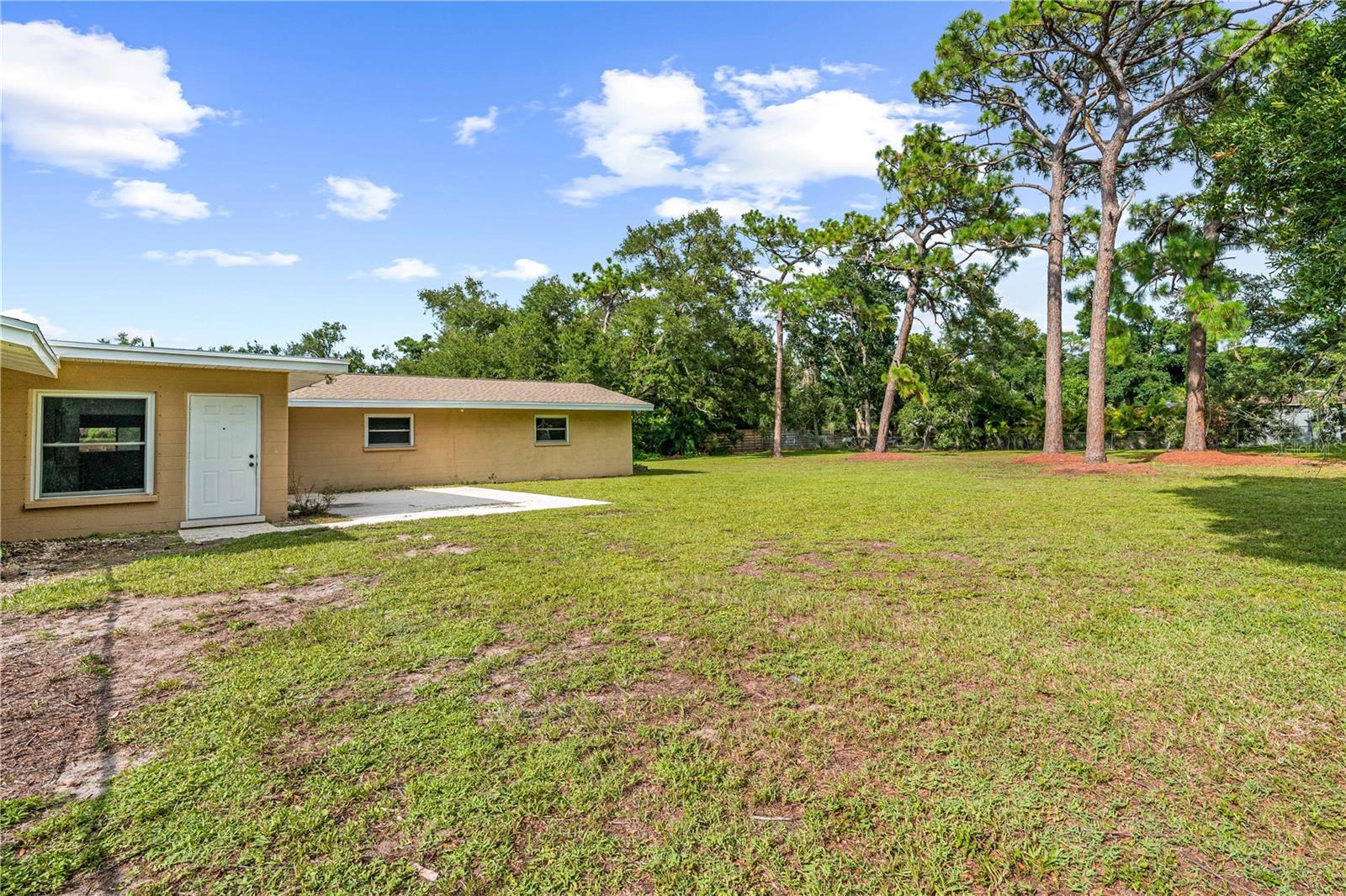 3733 MALEC CIR — photo 43
