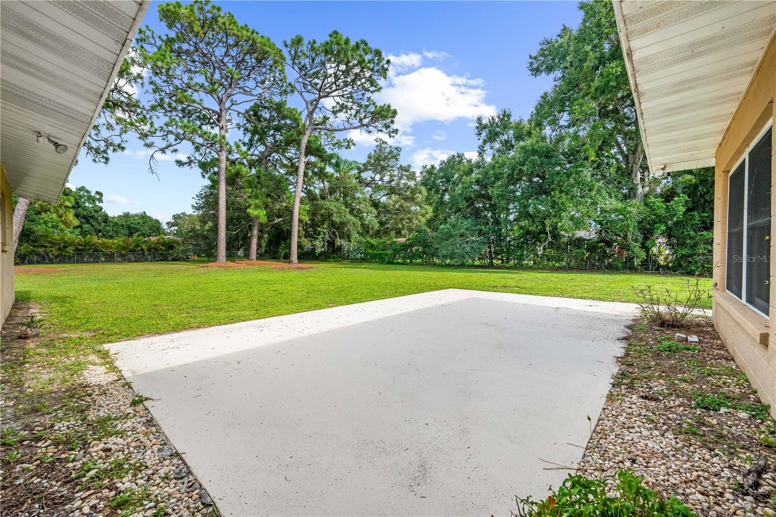 3733 MALEC CIR — photo 40
