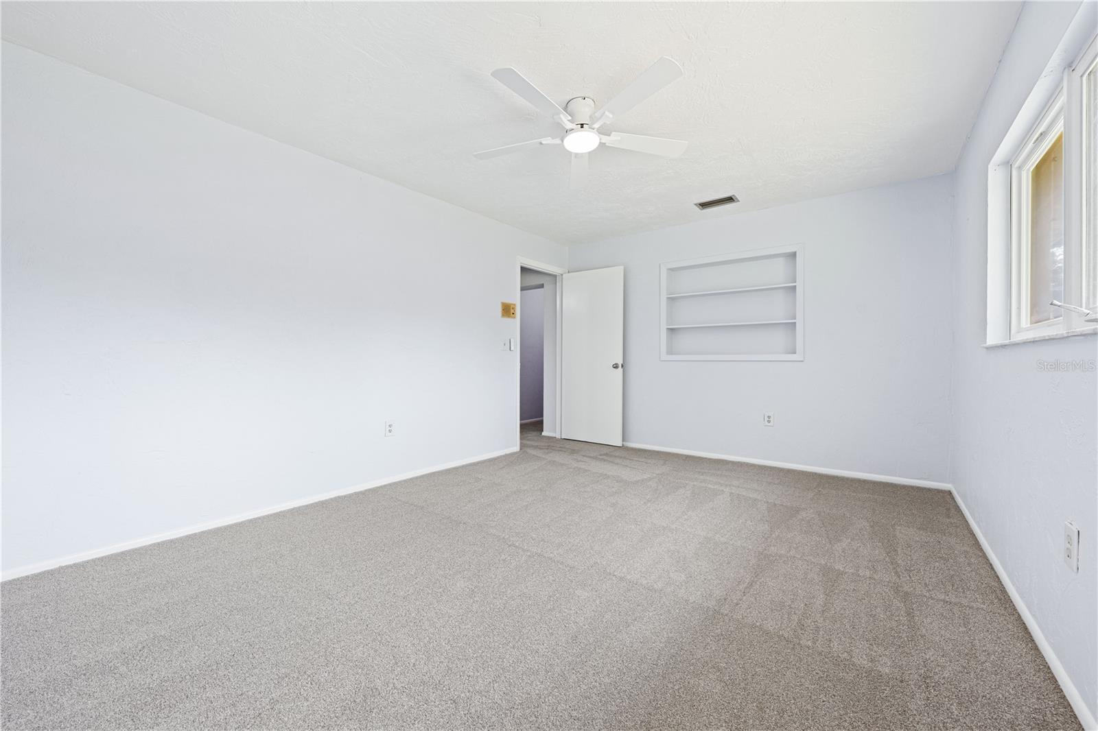 3733 MALEC CIR — photo 34