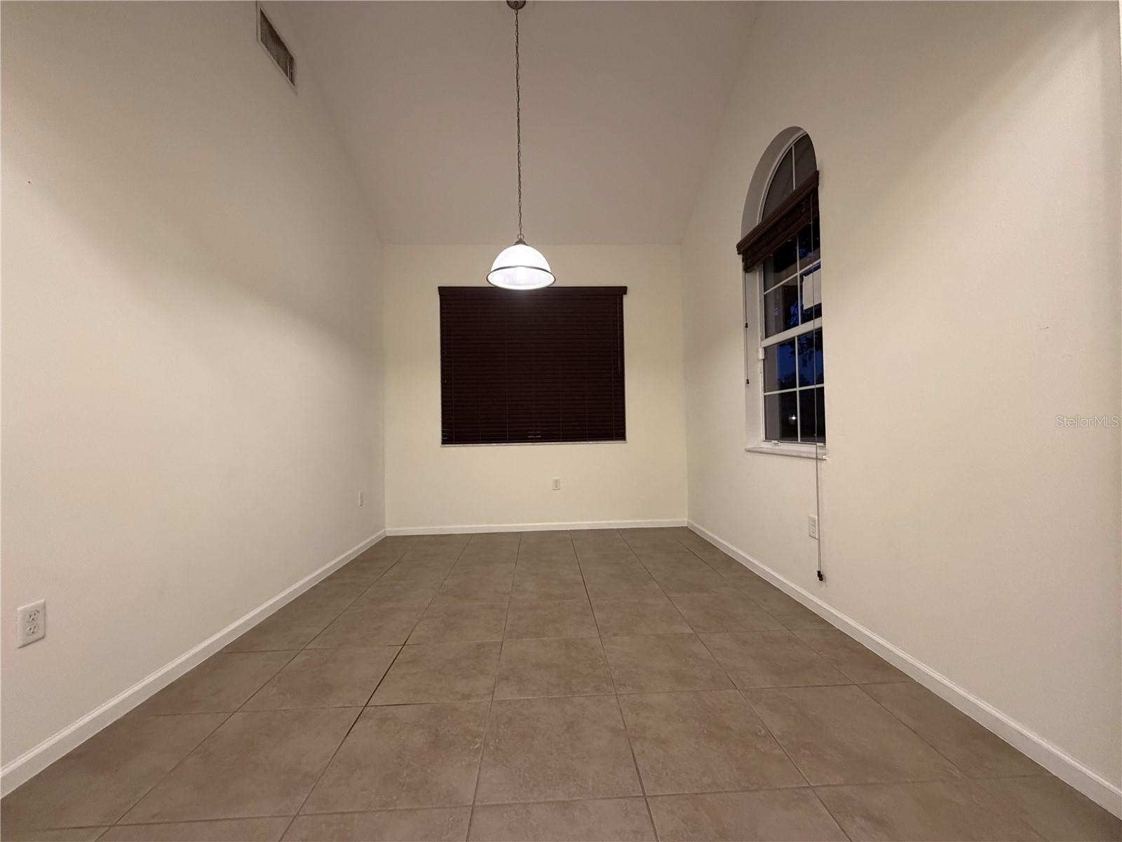 19314 RED SKY CT — photo 4