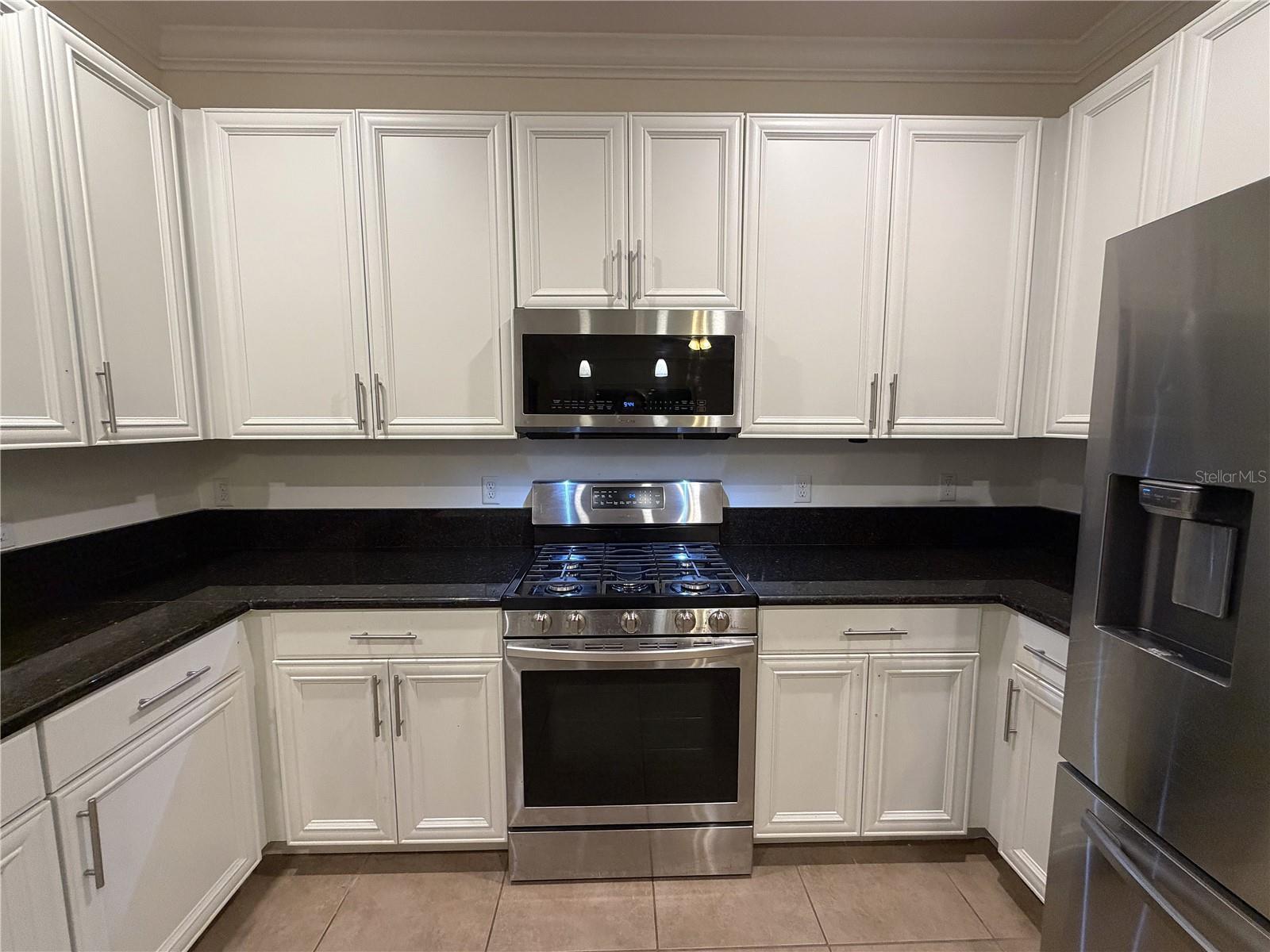 19314 RED SKY CT — photo 10