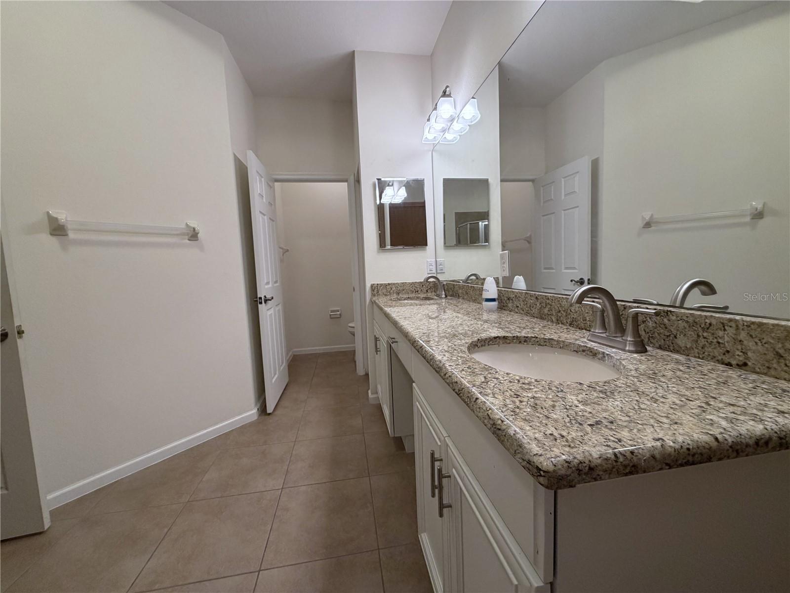 19314 RED SKY CT — photo 15