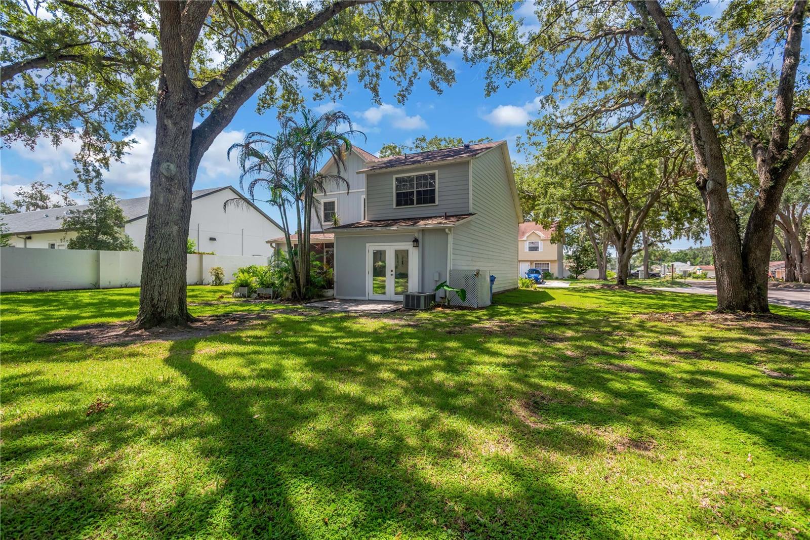 609 SAINT HENRY DR — photo 17