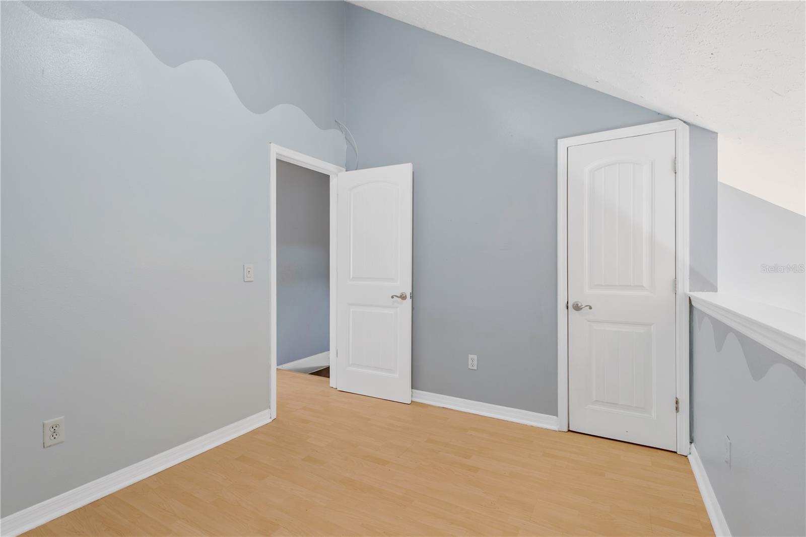 609 SAINT HENRY DR — photo 15