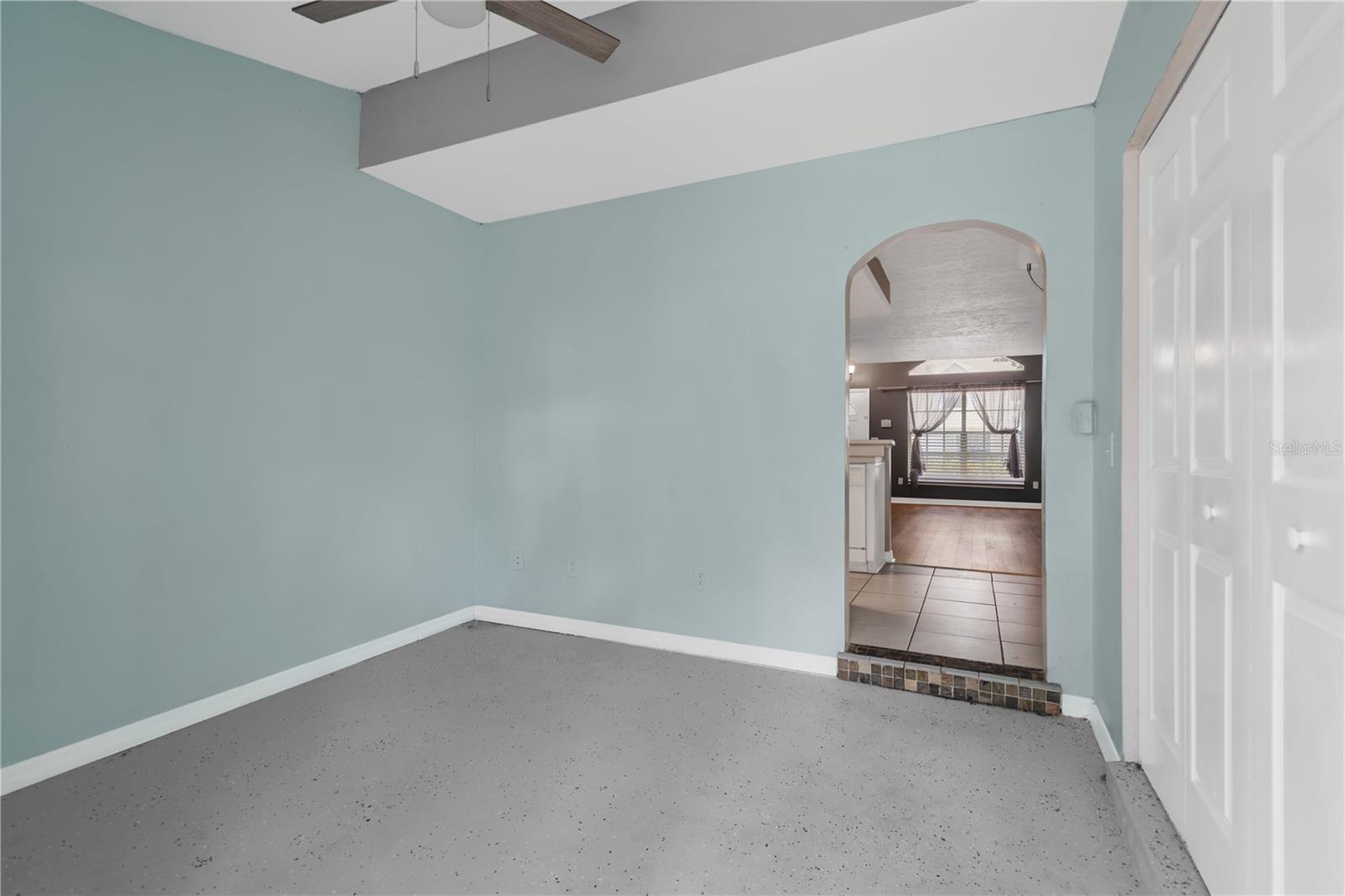 609 SAINT HENRY DR — photo 8