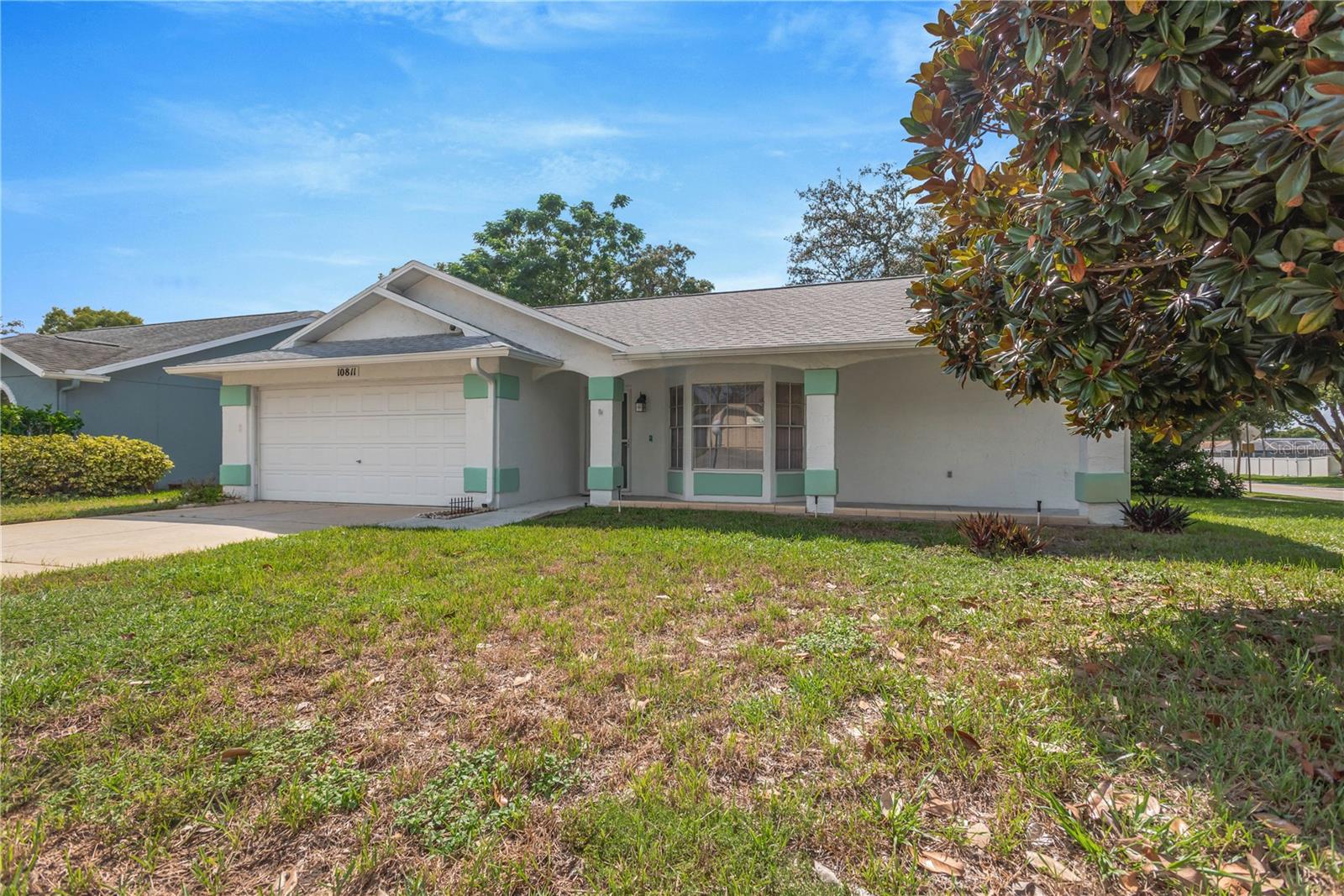 10811 PEPPERTREE LN — photo 3