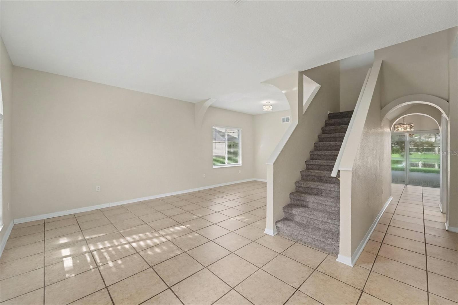 19431 SANDY SPRINGS CIR — photo 5