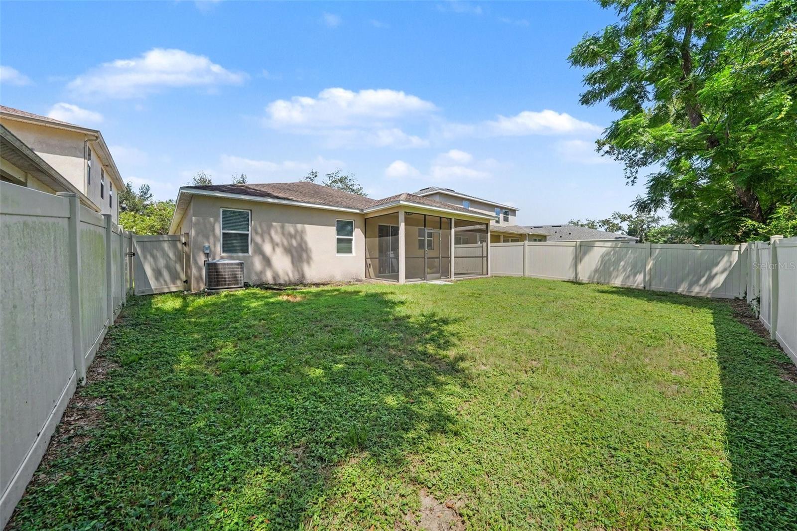 1102 CANYON OAKS DR — photo 20