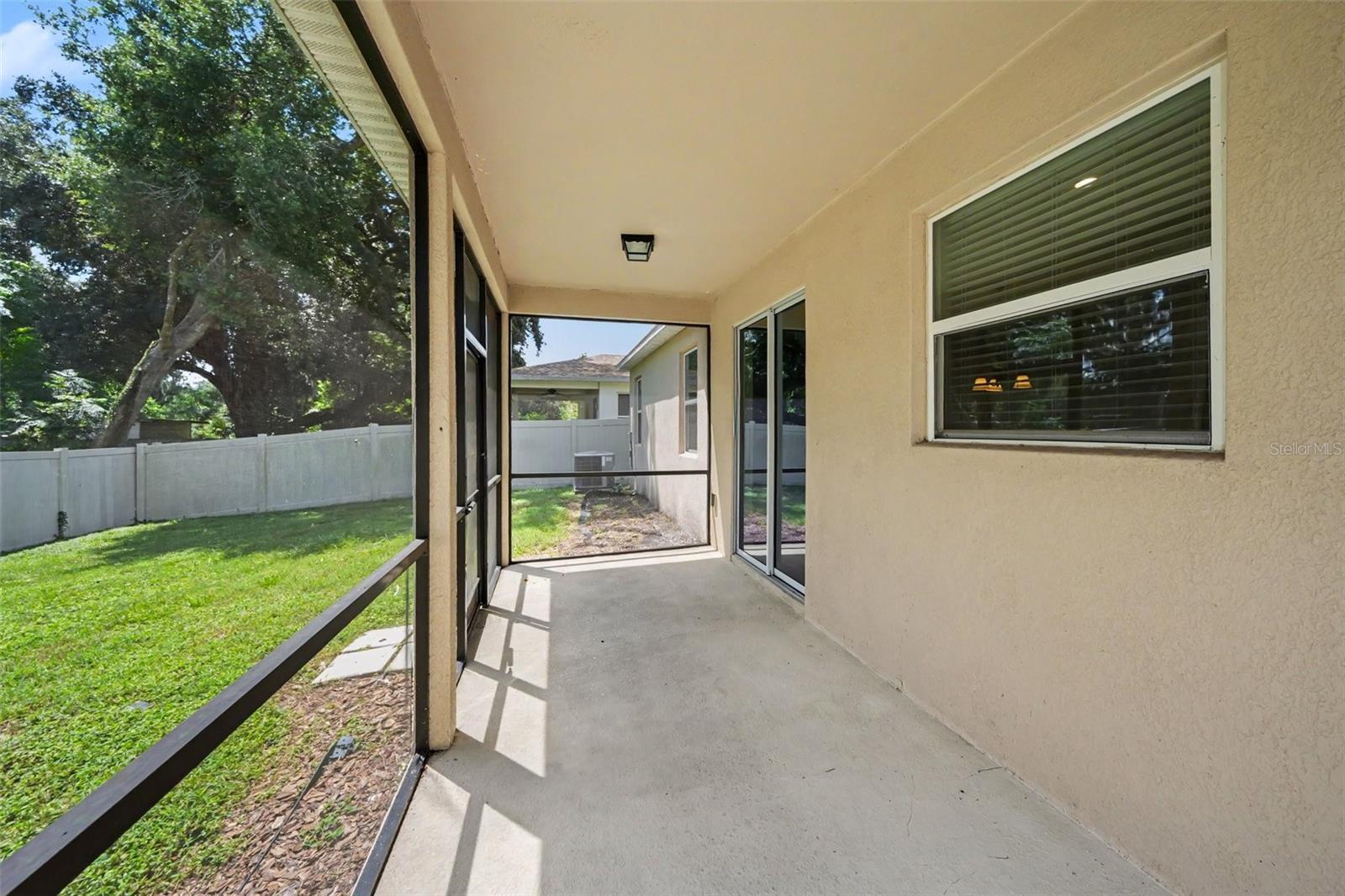 1102 CANYON OAKS DR — photo 27