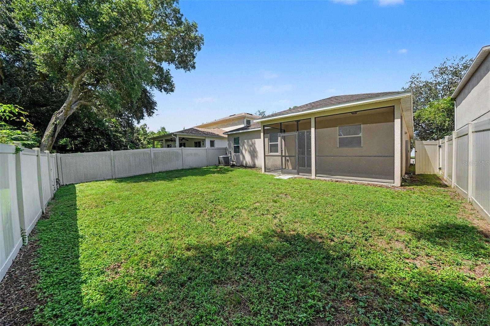 1102 CANYON OAKS DR — photo 6