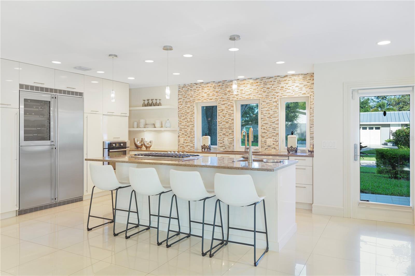 485 PARK AVE — photo 10