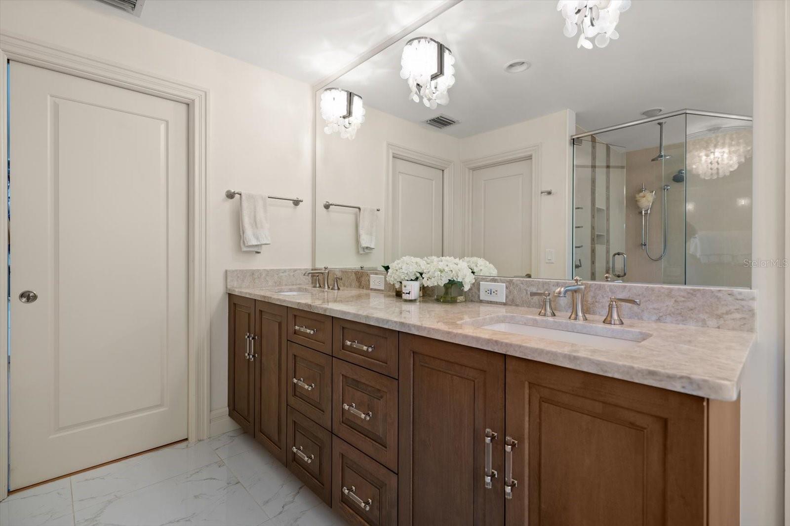 485 PARK AVE — photo 38