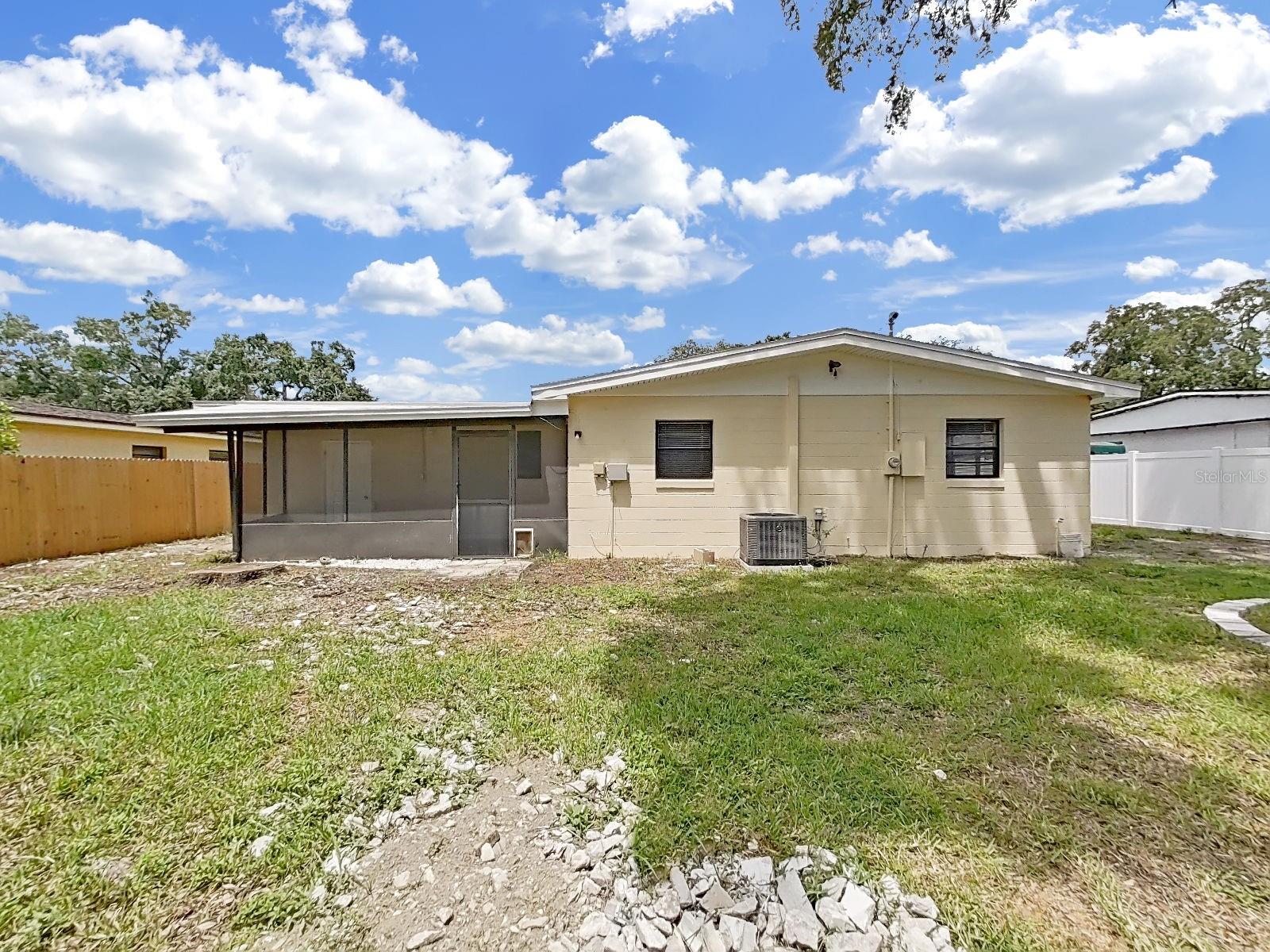 4411 BASS ST — photo 48