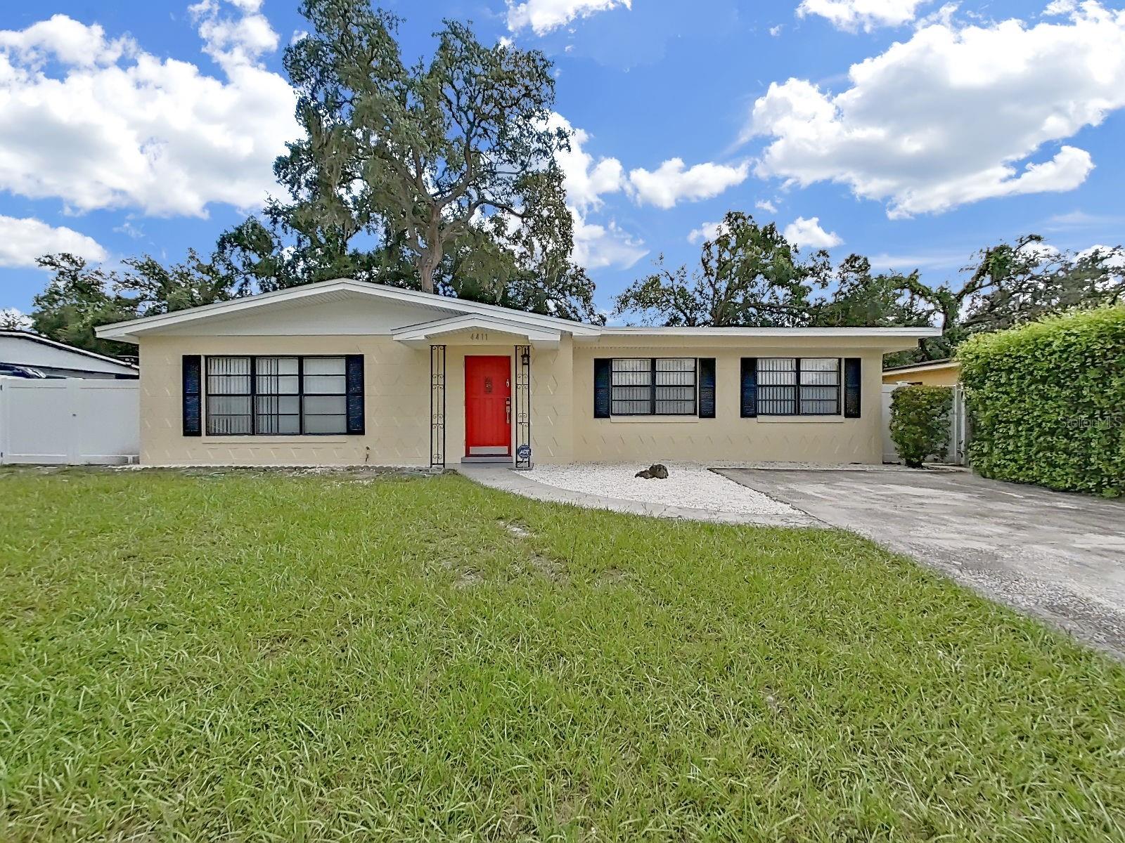 4411 BASS ST — photo 2