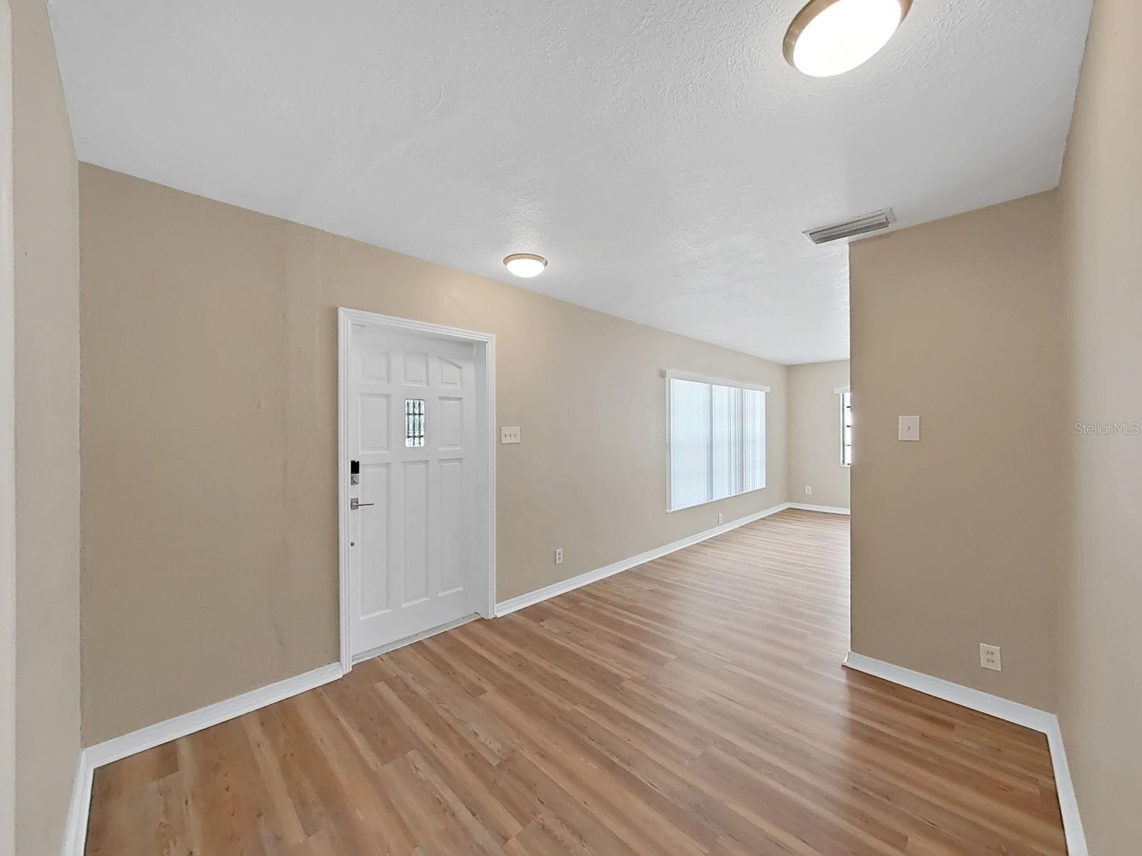 4411 BASS ST — photo 16