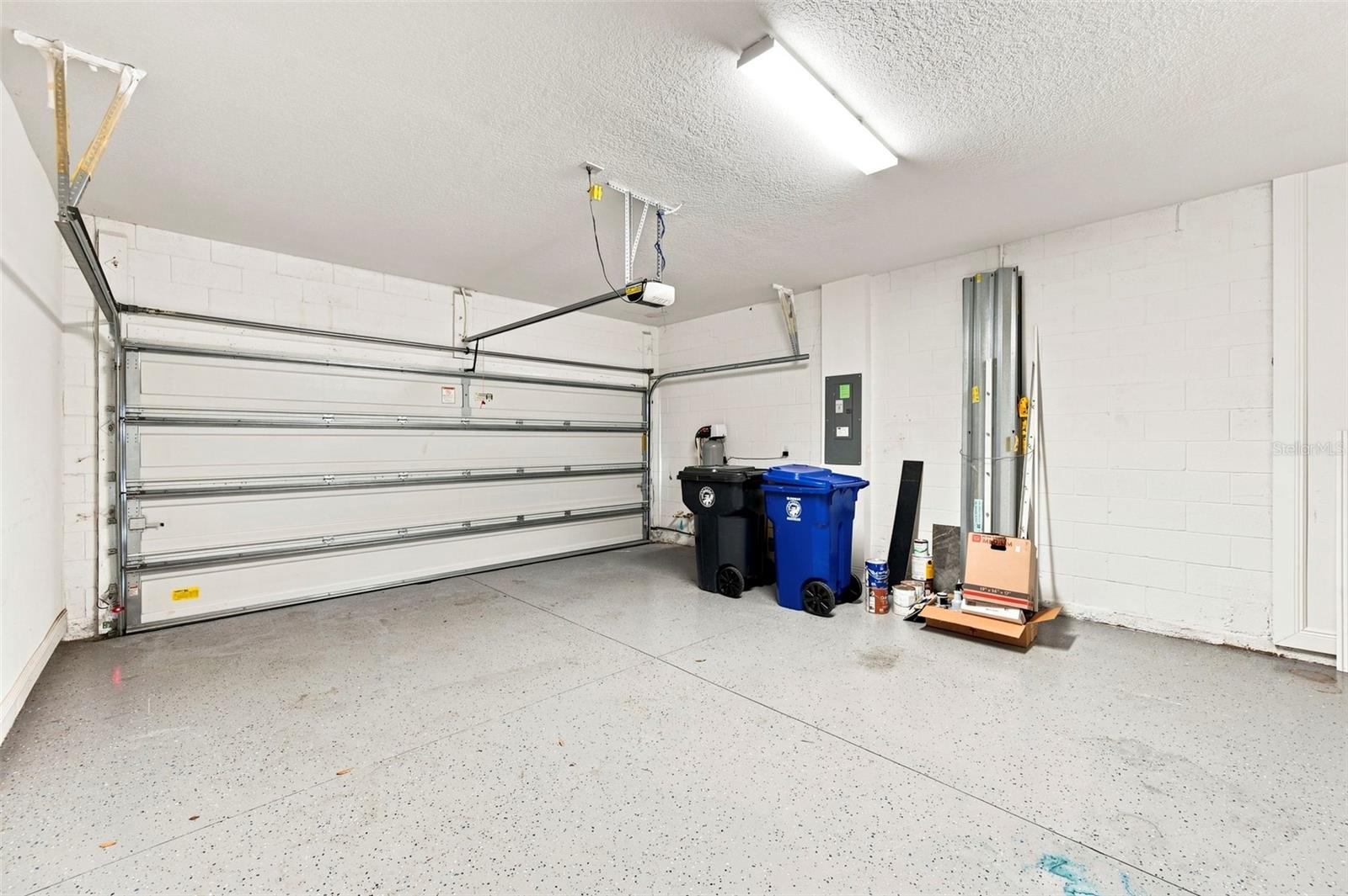 1103 MANGO CT — photo 42