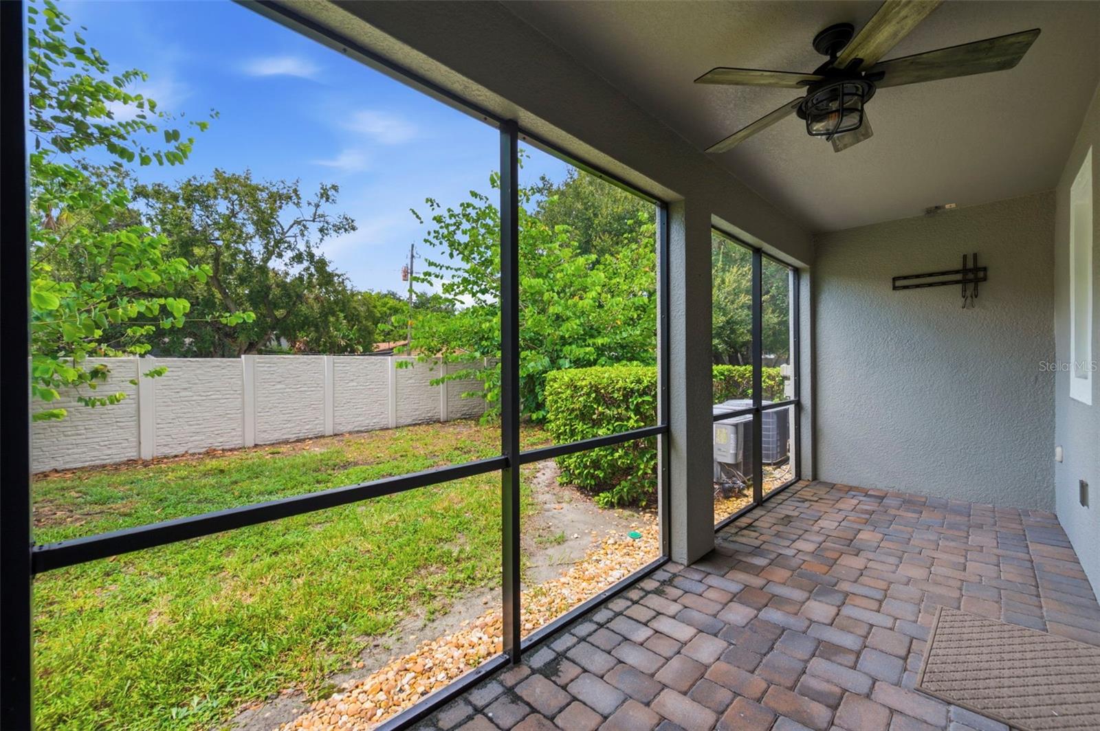 1103 MANGO CT — photo 18