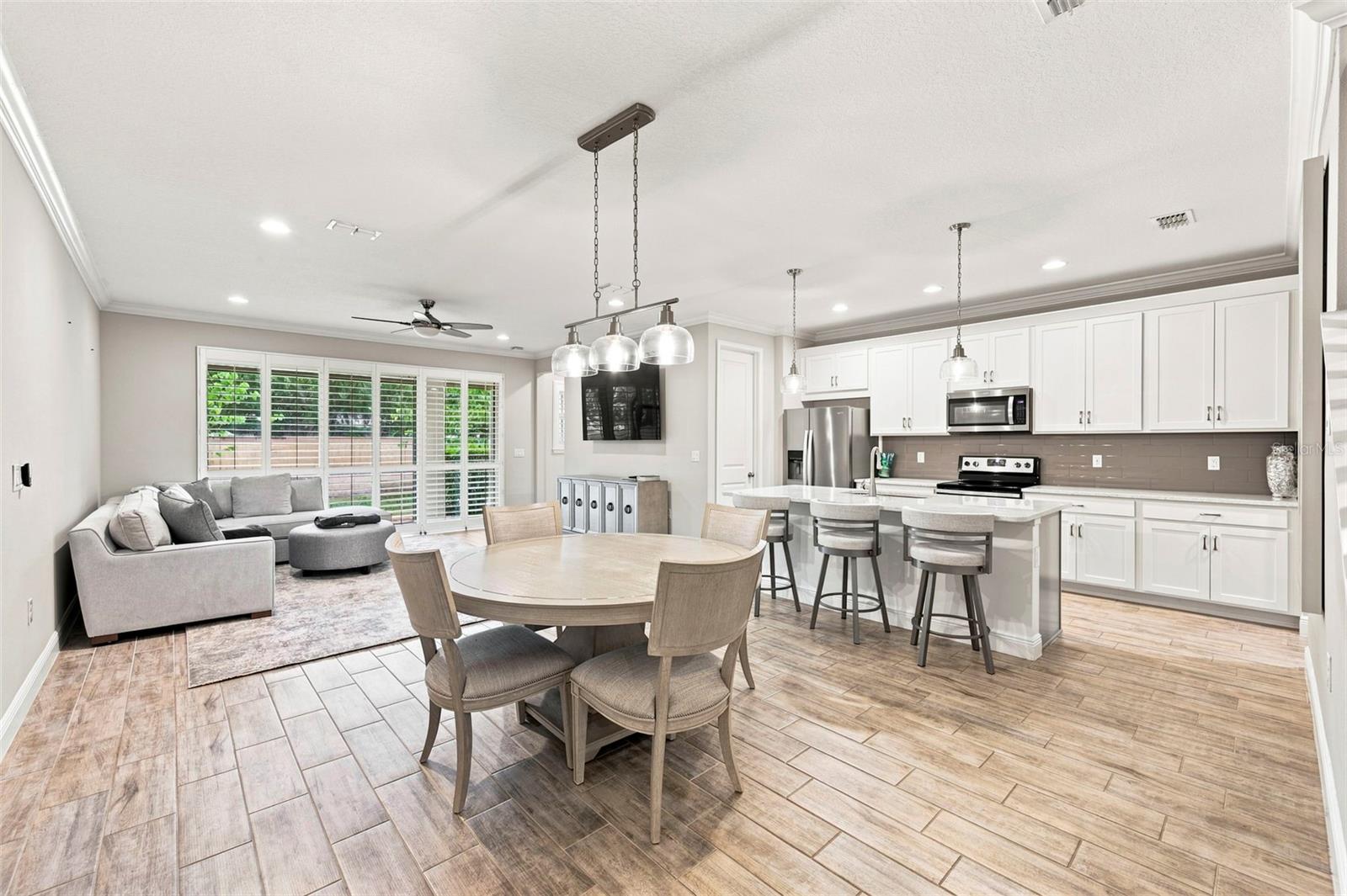 1103 MANGO CT — photo 3
