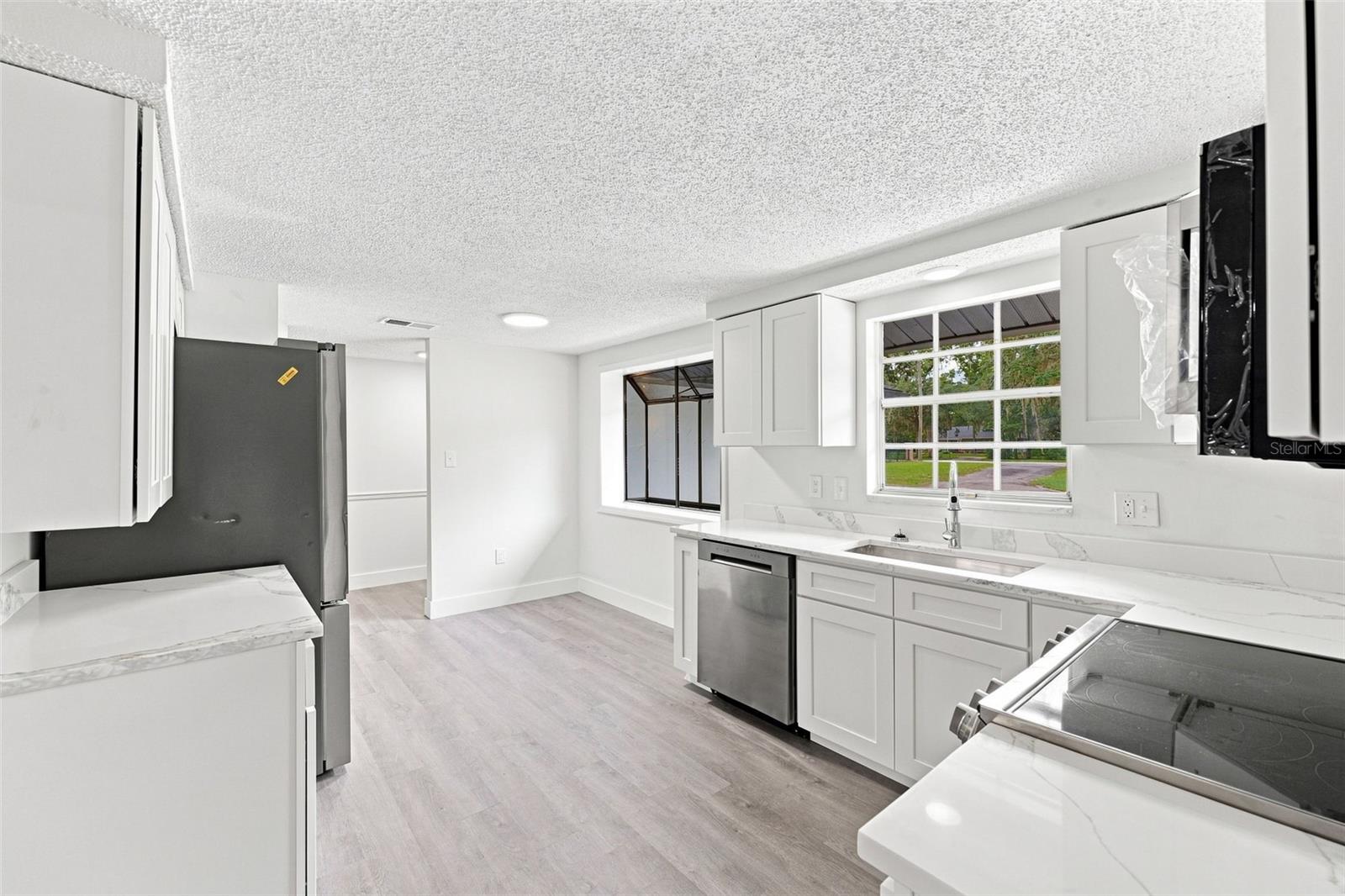 11666 SEMINOLE DR — photo 3