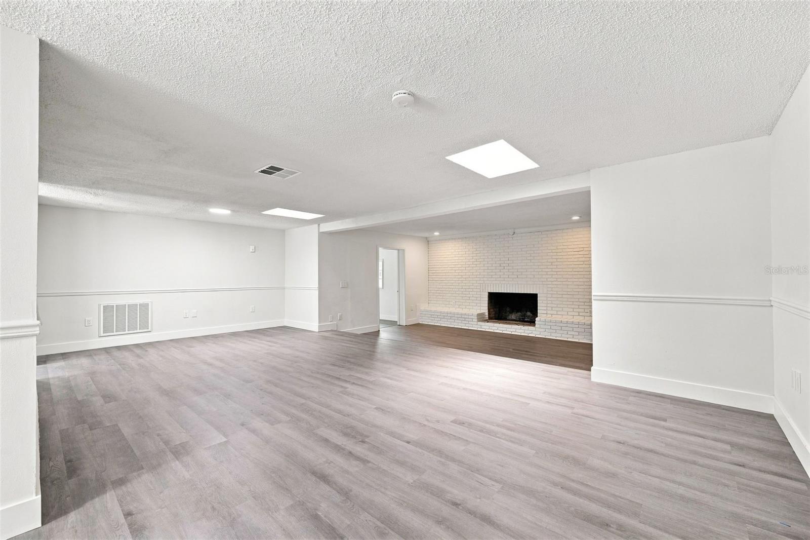 11666 SEMINOLE DR — photo 10