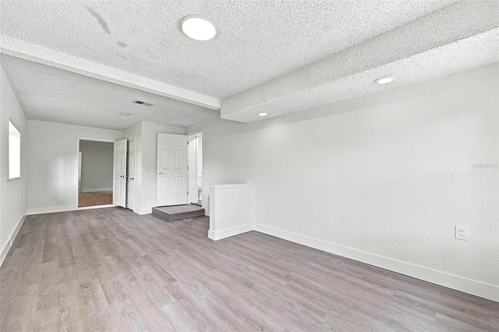 11666 SEMINOLE DR — photo 26
