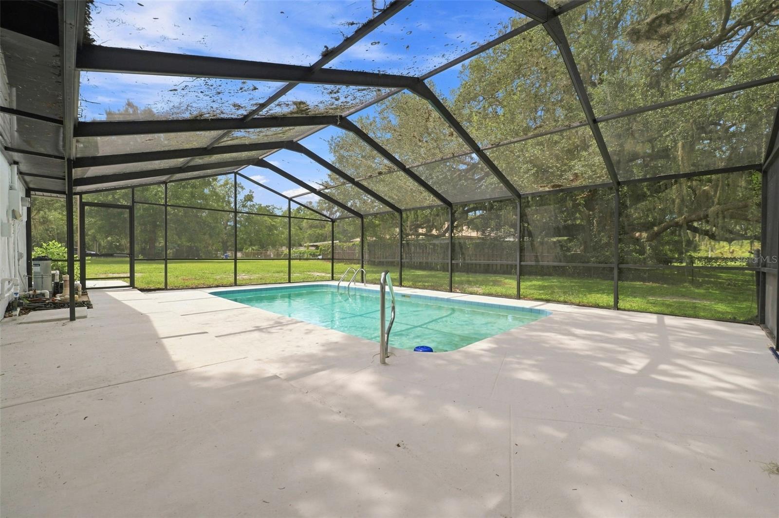11666 SEMINOLE DR — photo 31