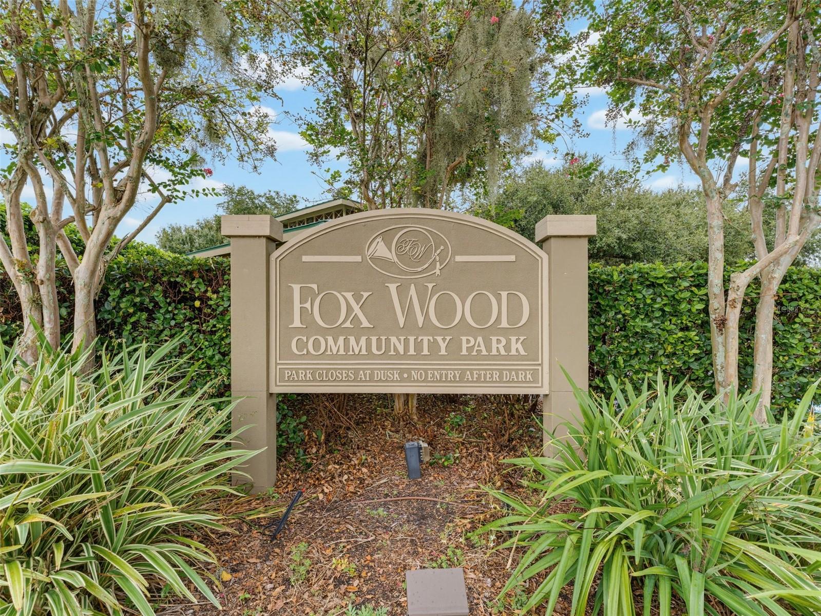 1900 CARDAMON DR — photo 95