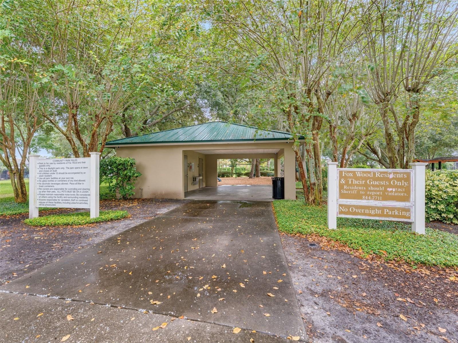 1900 CARDAMON DR — photo 76
