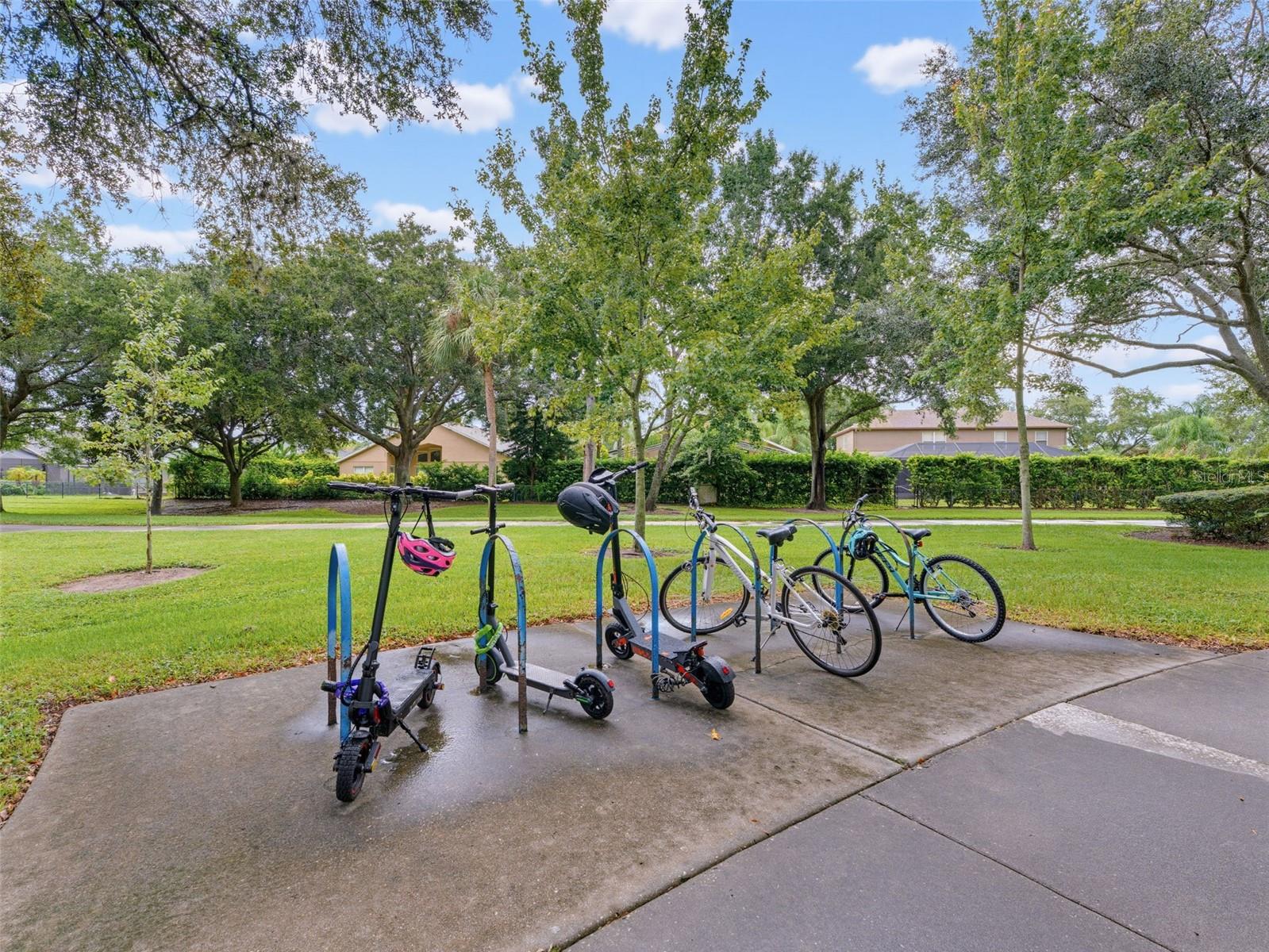 1900 CARDAMON DR — photo 82