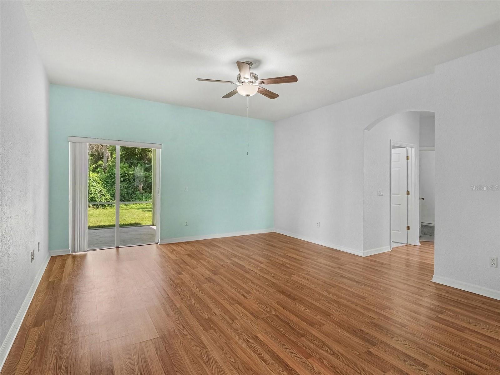 4288 DUREVE AVE — photo 12