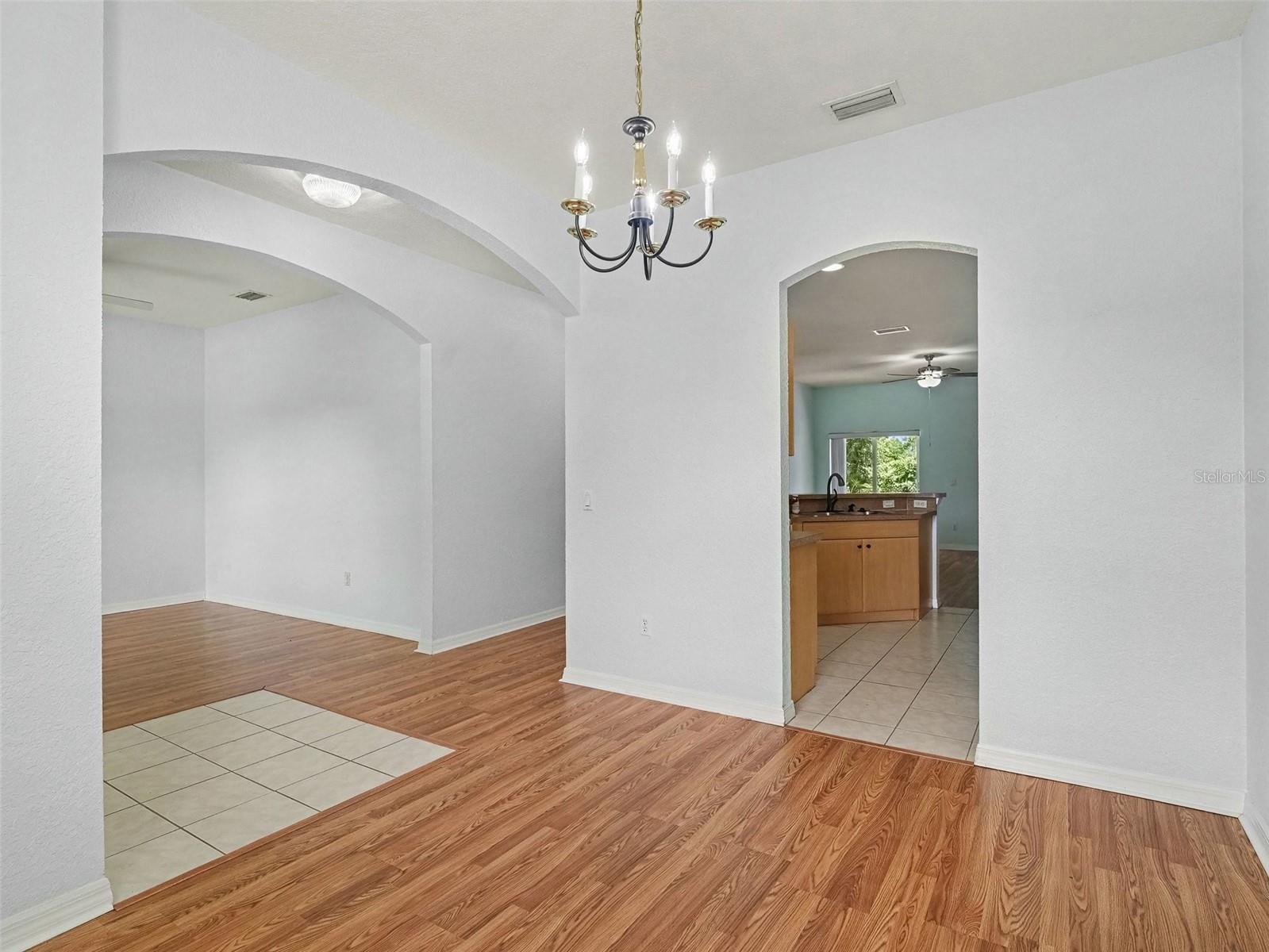 4288 DUREVE AVE — photo 15