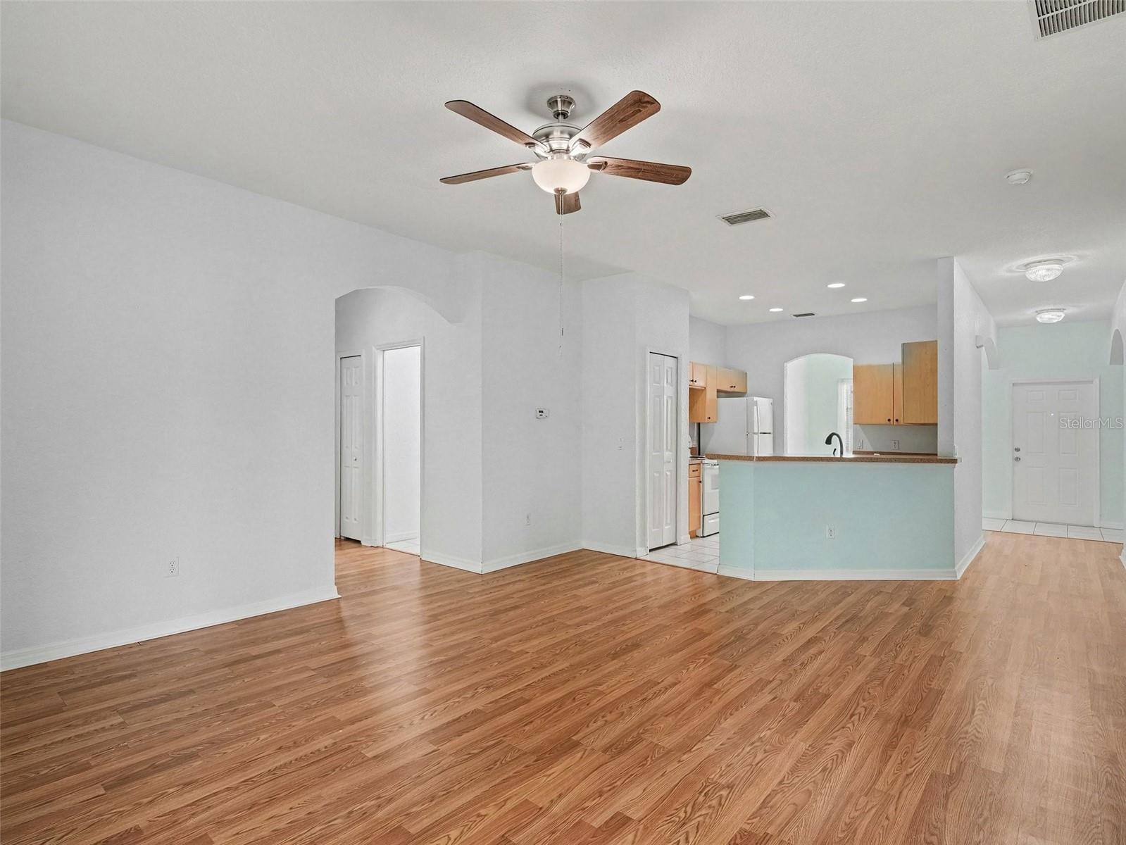 4288 DUREVE AVE — photo 11