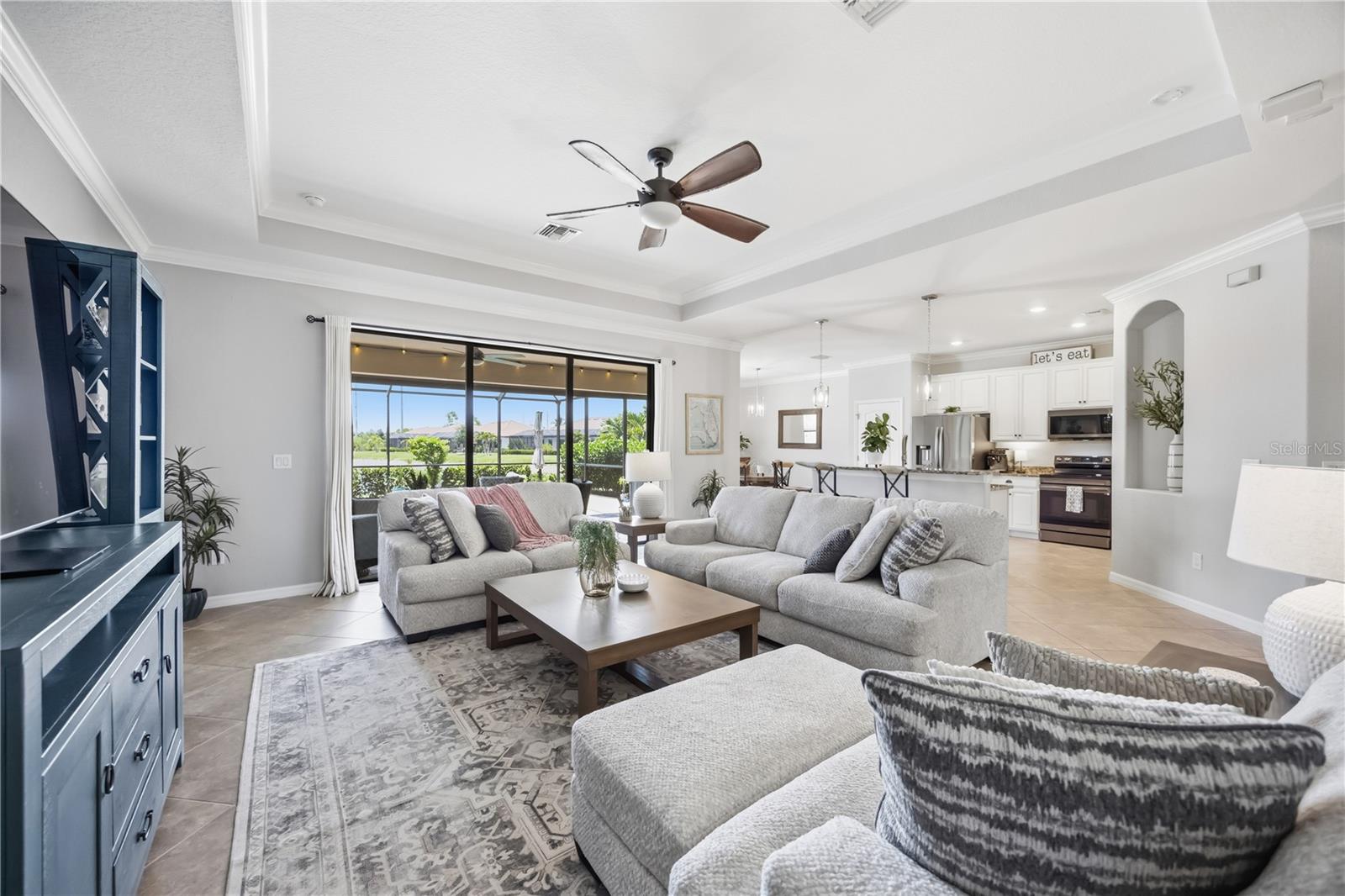 13834 VANCANZA DR — photo 6