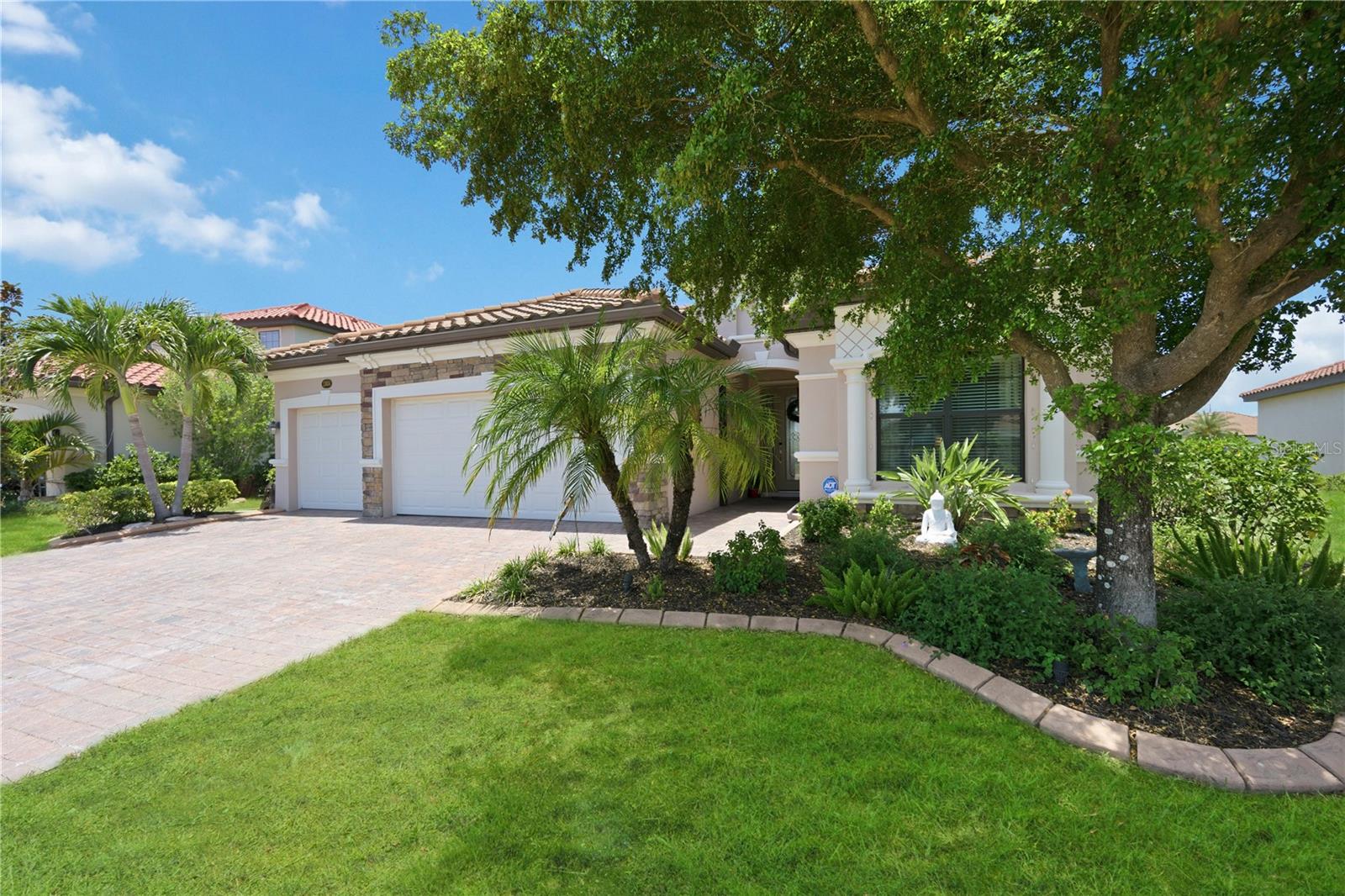 13834 VANCANZA DR — photo 49