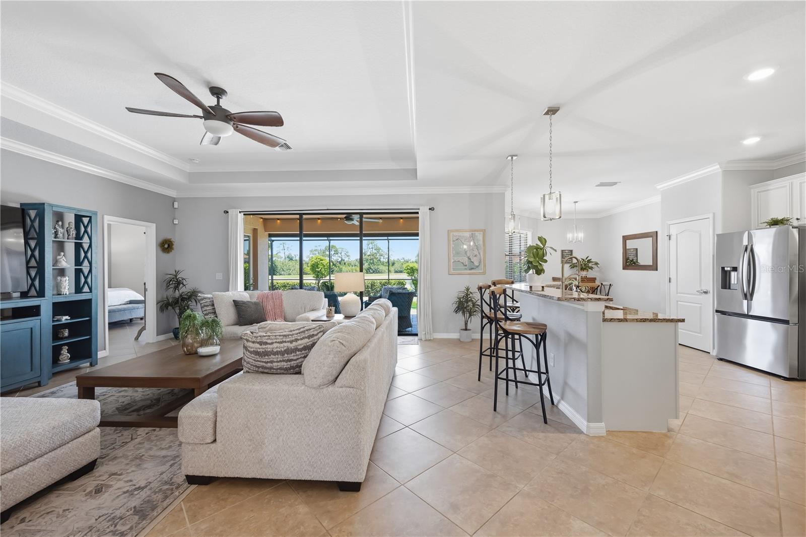 13834 VANCANZA DR — photo 8