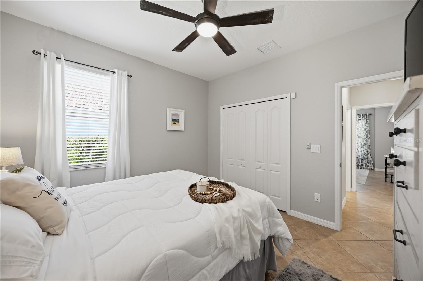 13834 VANCANZA DR — photo 36