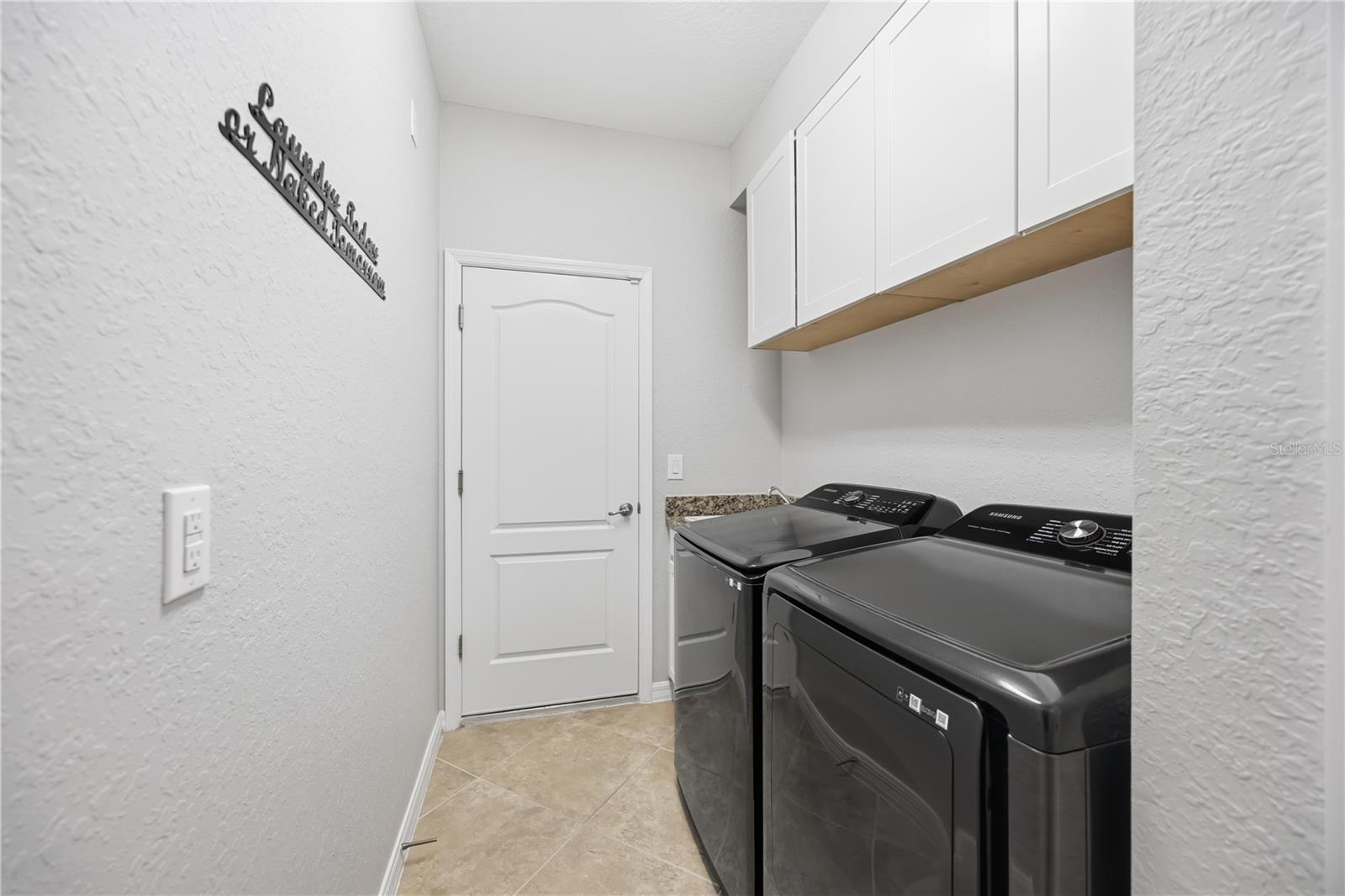 13834 VANCANZA DR — photo 22